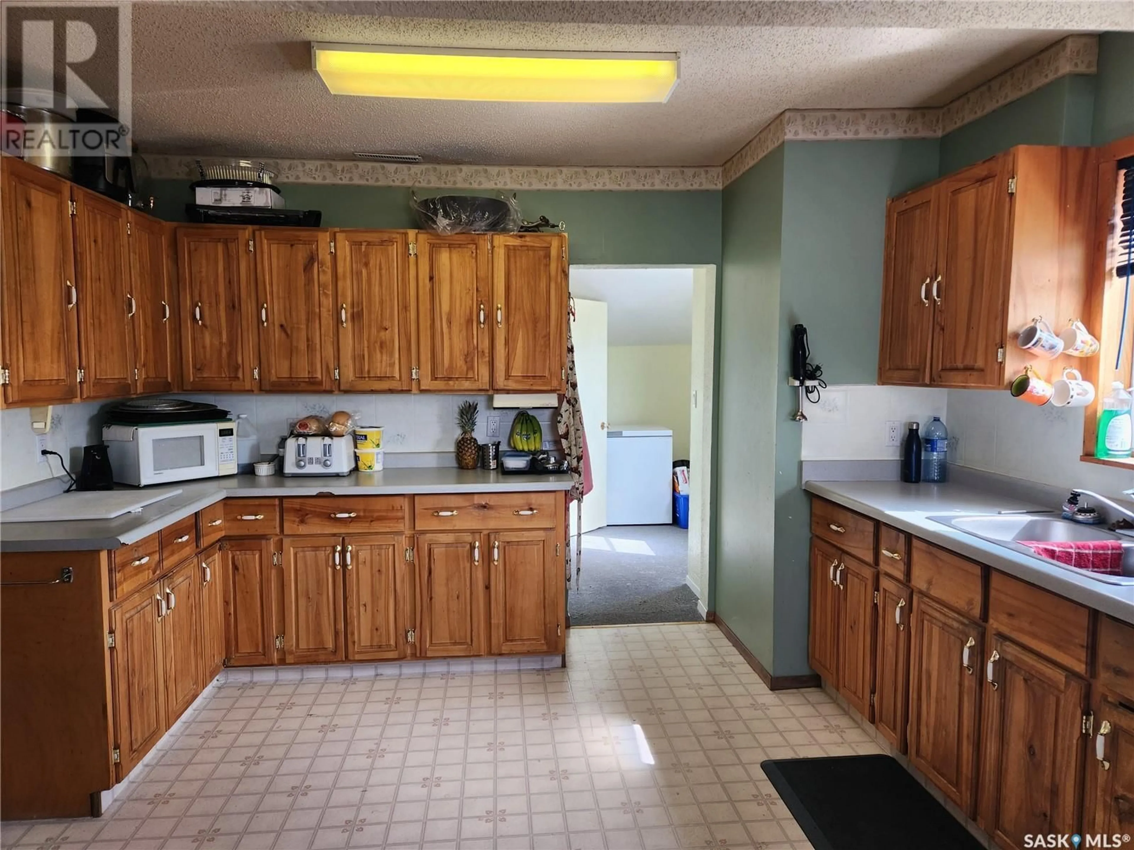 Standard kitchen, unknown for 705 MAIN STREET, Zenon Park Saskatchewan S0E1W0