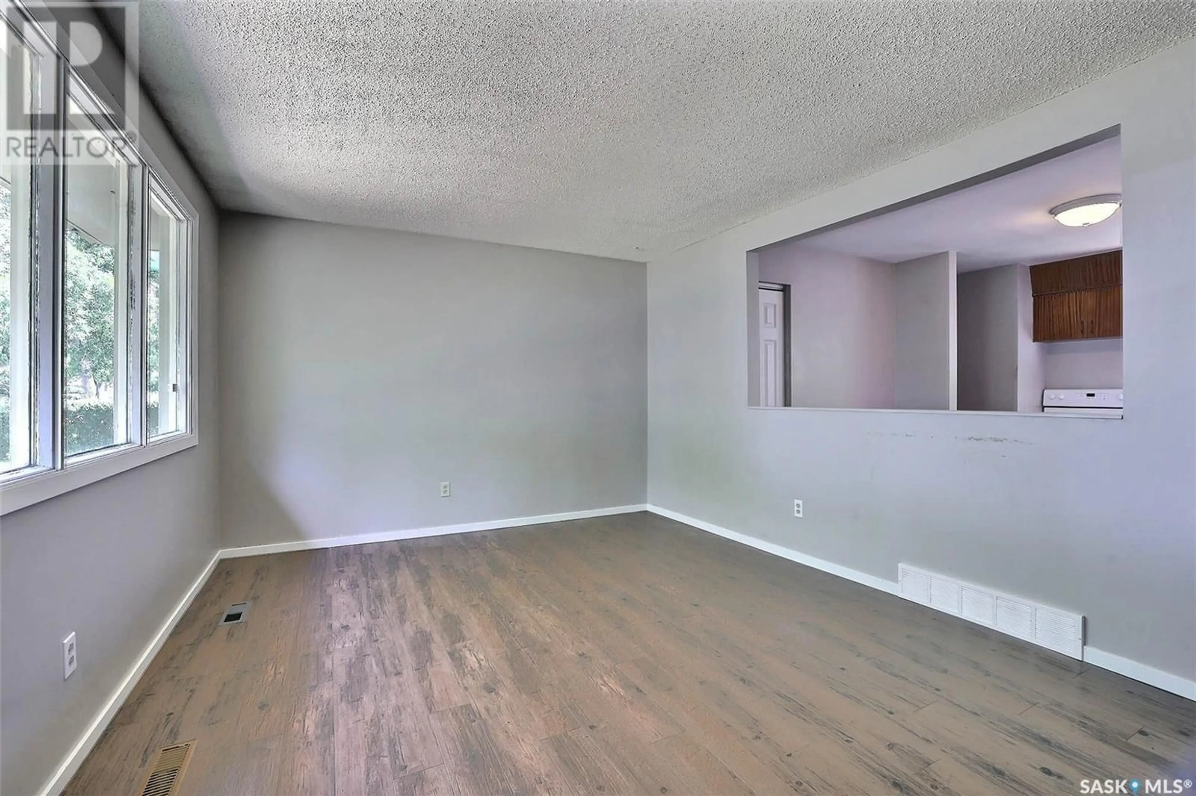 A pic of a room for 187 READ AVENUE, Regina Saskatchewan S4T6R3