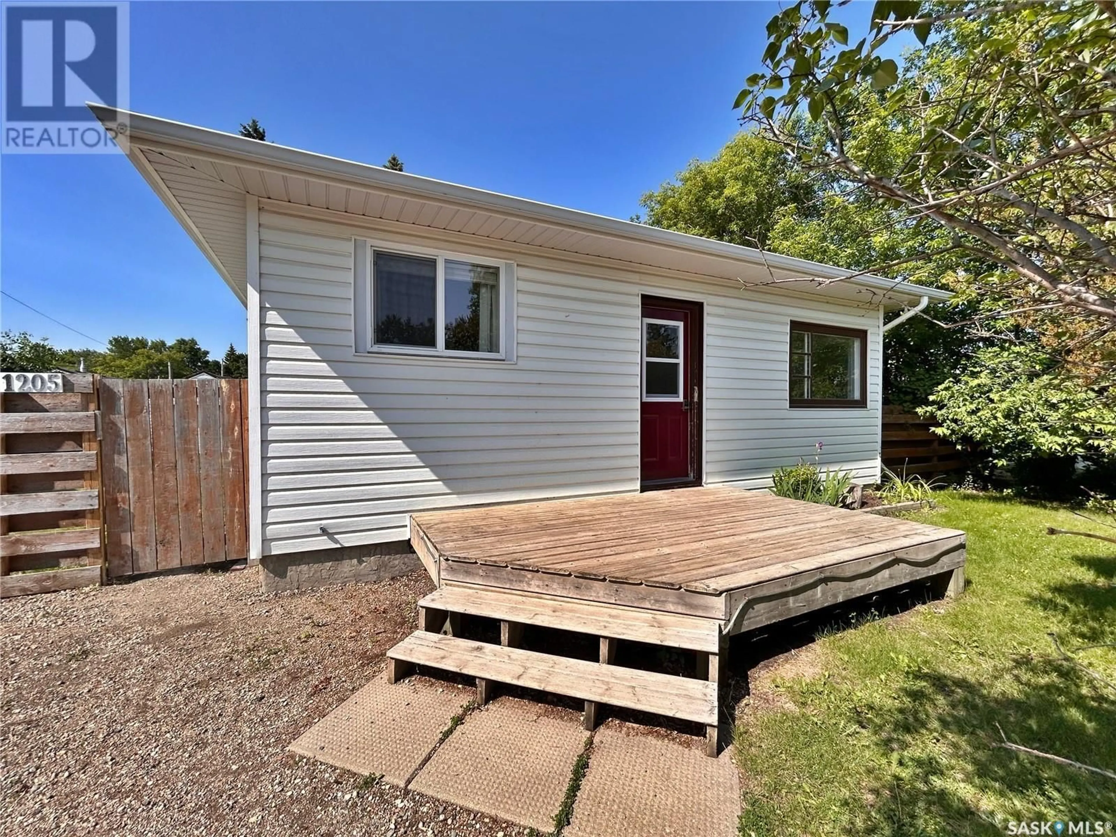 Unknown for 1205 BROADWAY AVENUE, Moosomin Saskatchewan S0G3N0