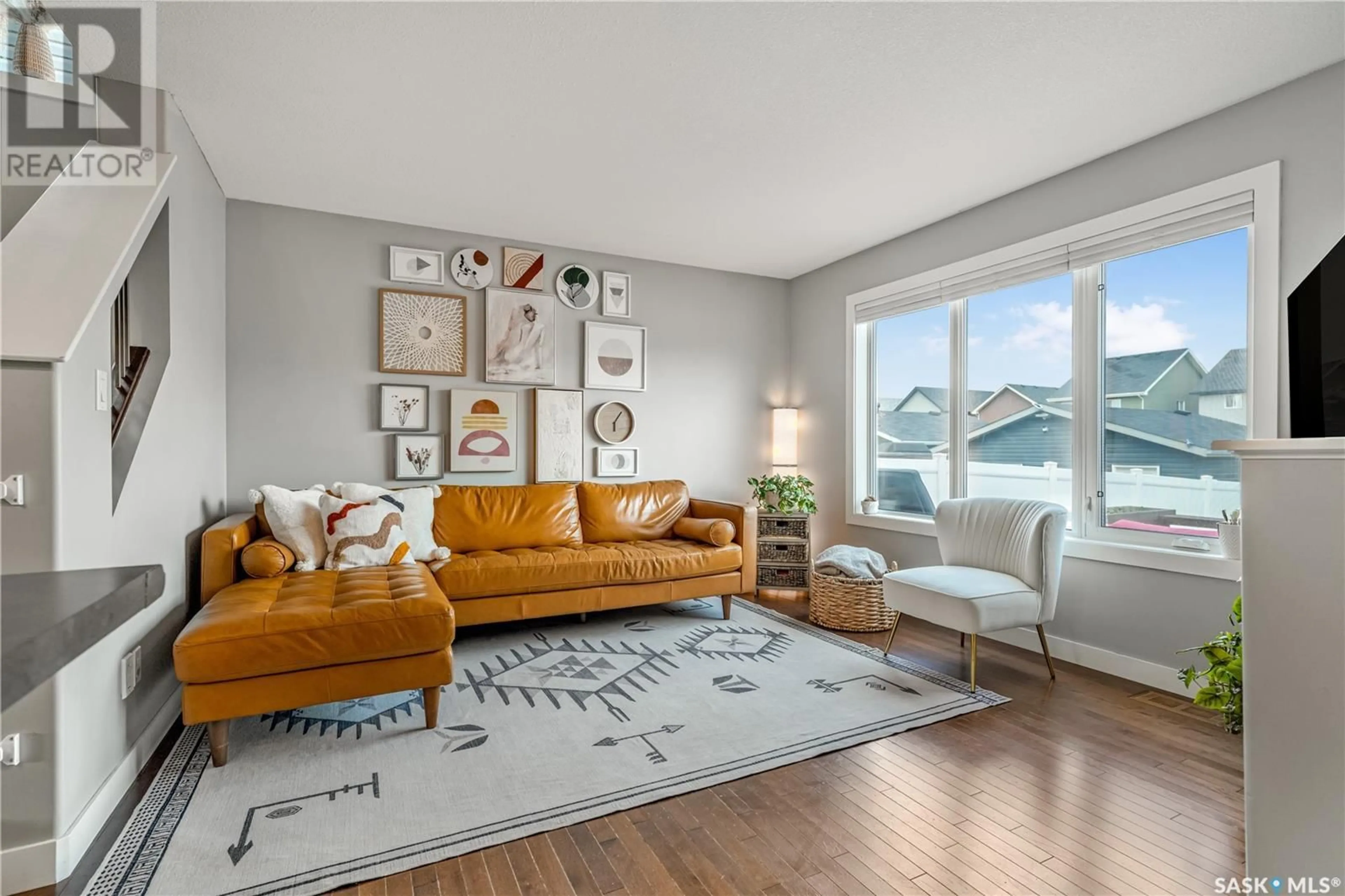 Living room with furniture, unknown for 3652 GREEN MOSS LANE, Regina Saskatchewan S4V1M2