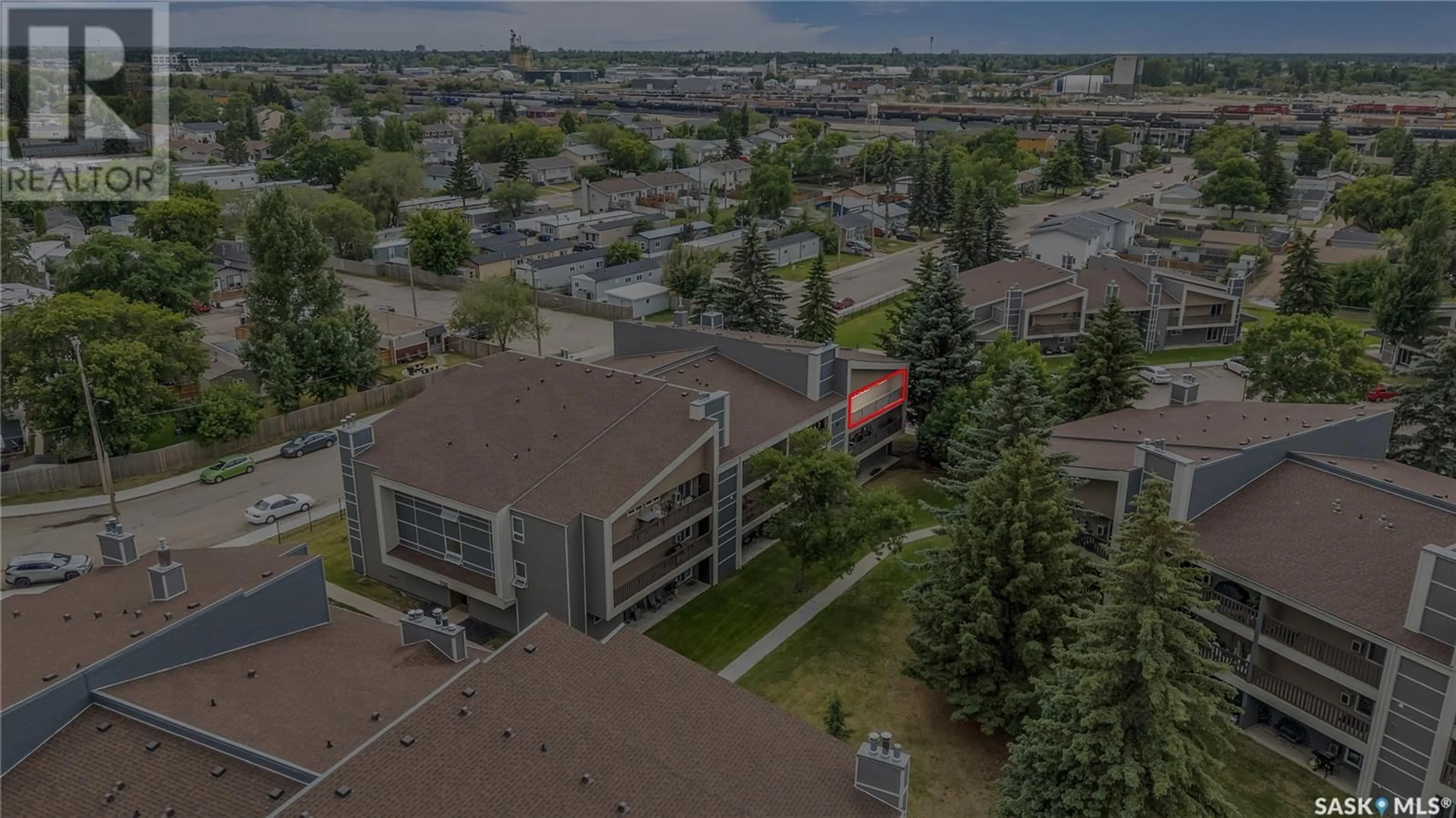 A pic from outside/outdoor area/front of a property/back of a property/a pic from drone, unknown for 510 - 730 PRAIRIE AVENUE, Saskatoon Saskatchewan S7N2V4