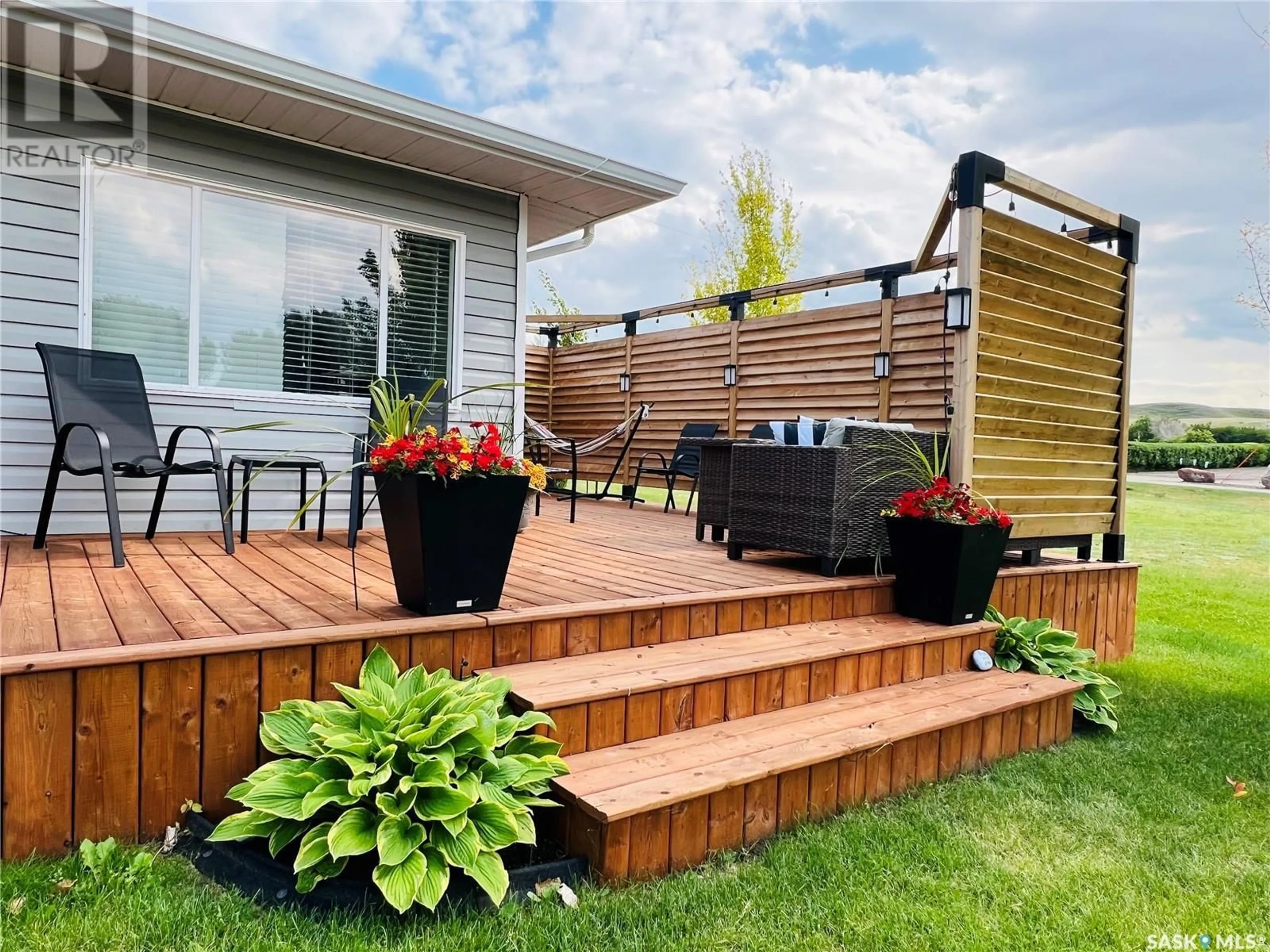 Patio, street for 316 HERCHMER CRESCENT, Beaver Flat Saskatchewan S0N2P0