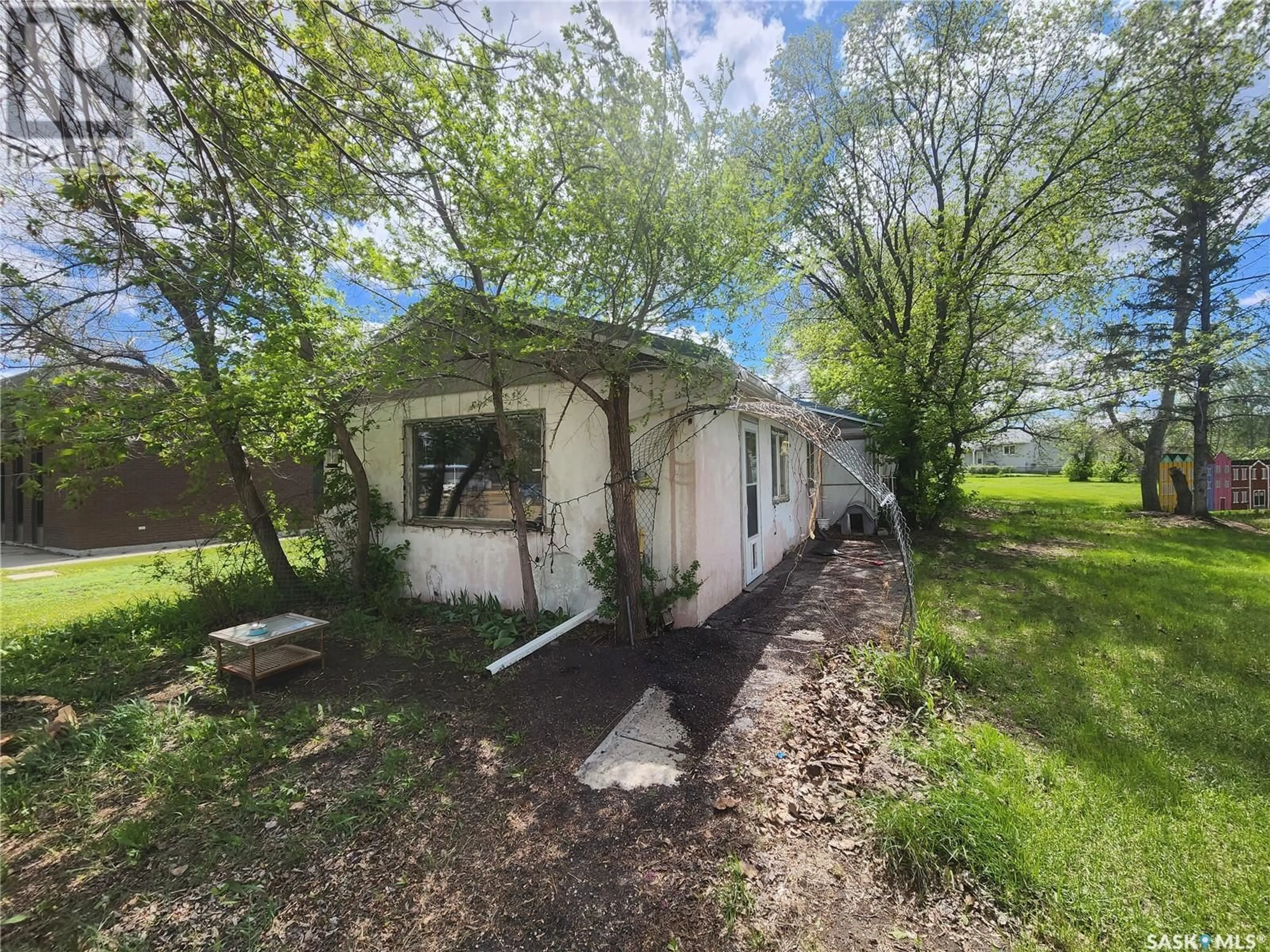 A pic from outside/outdoor area/front of a property/back of a property/a pic from drone, unknown for 20 EDOUARD BEAUPRE STREET, Willow Bunch Saskatchewan S0H4K0