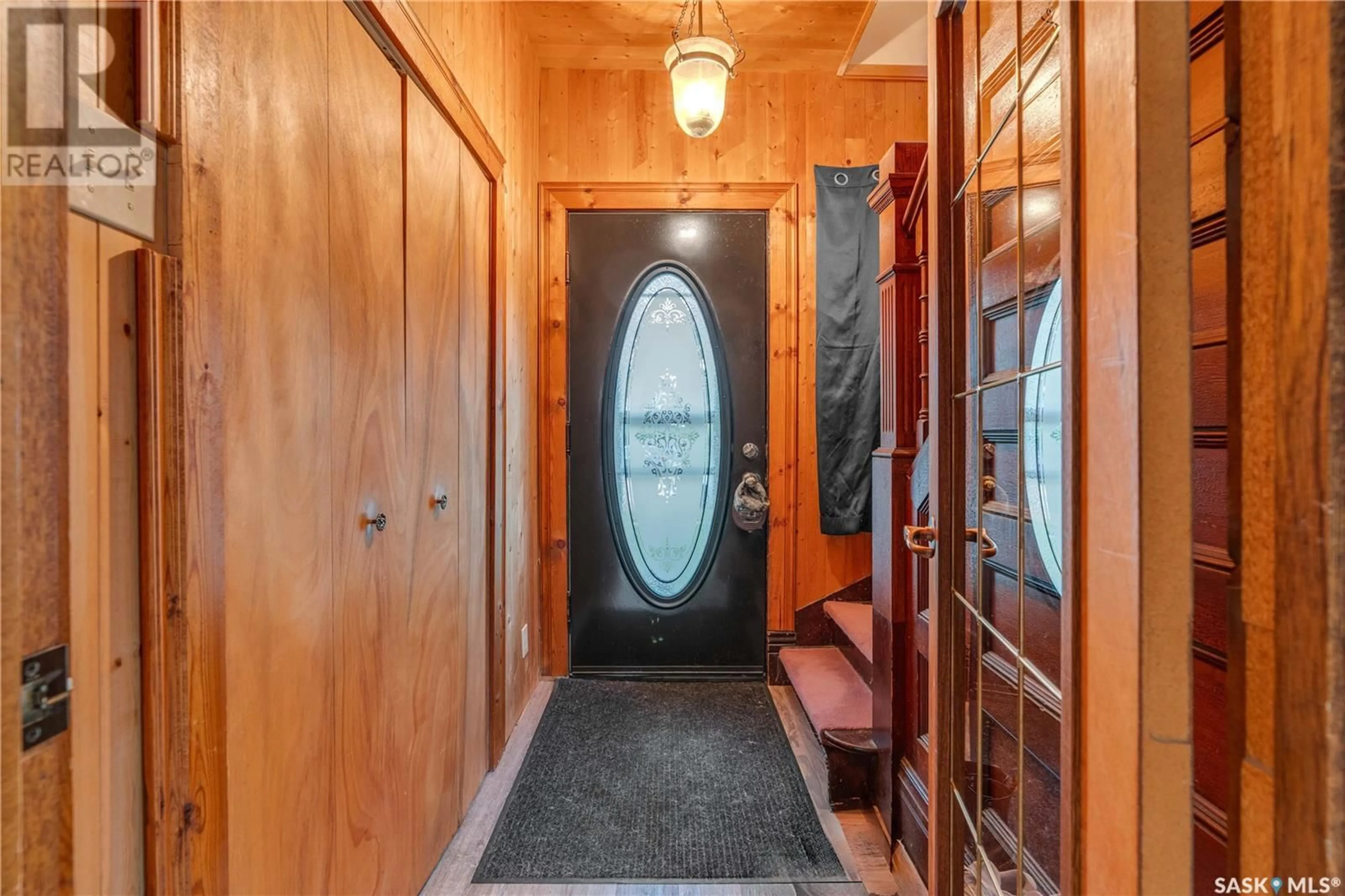 Indoor entryway for 300 WASHINGTON AVENUE, Hanley Saskatchewan S0G2E0