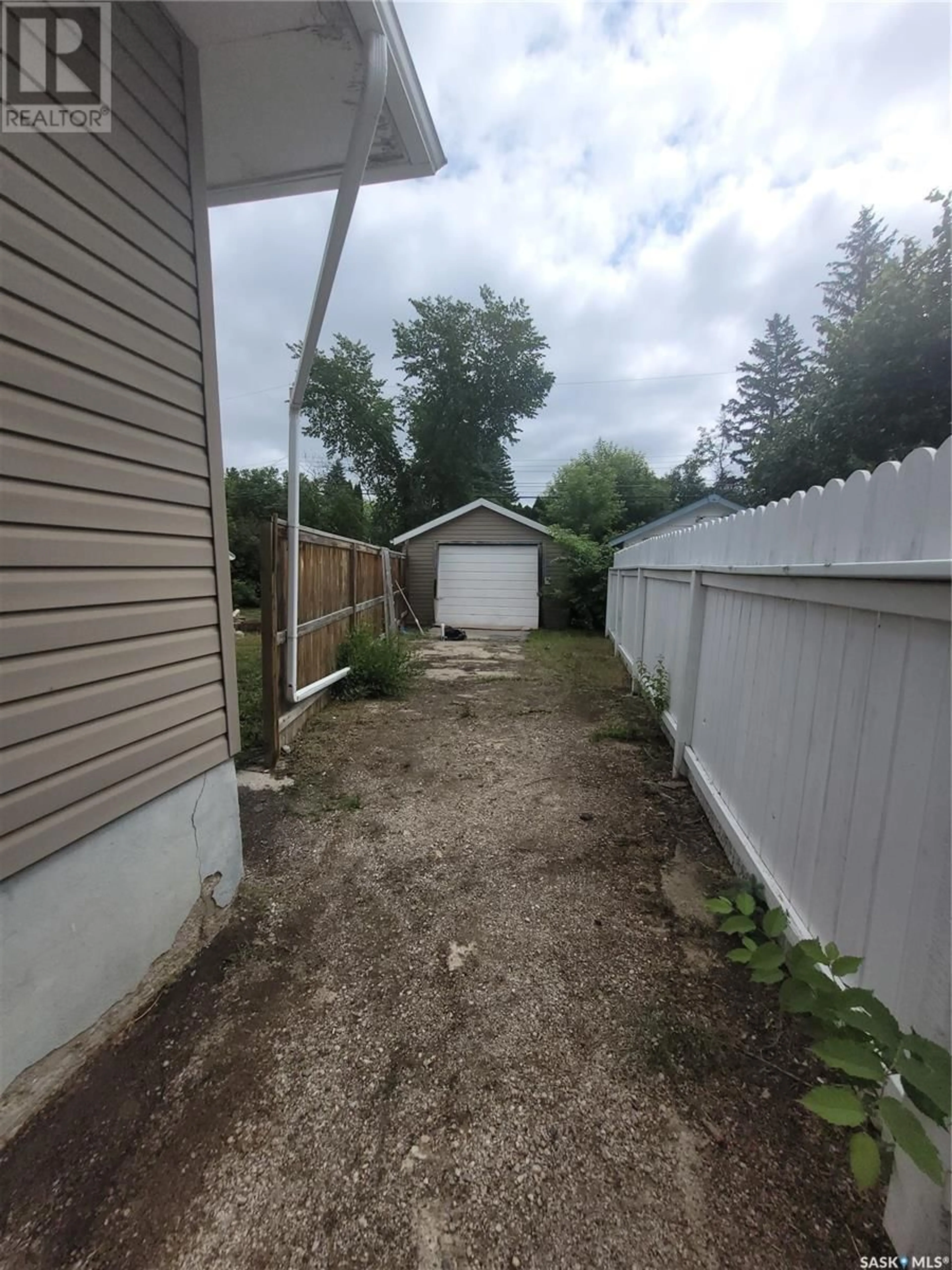 Shed for 601 PRESTON AVENUE, Saskatoon Saskatchewan S7H2V1