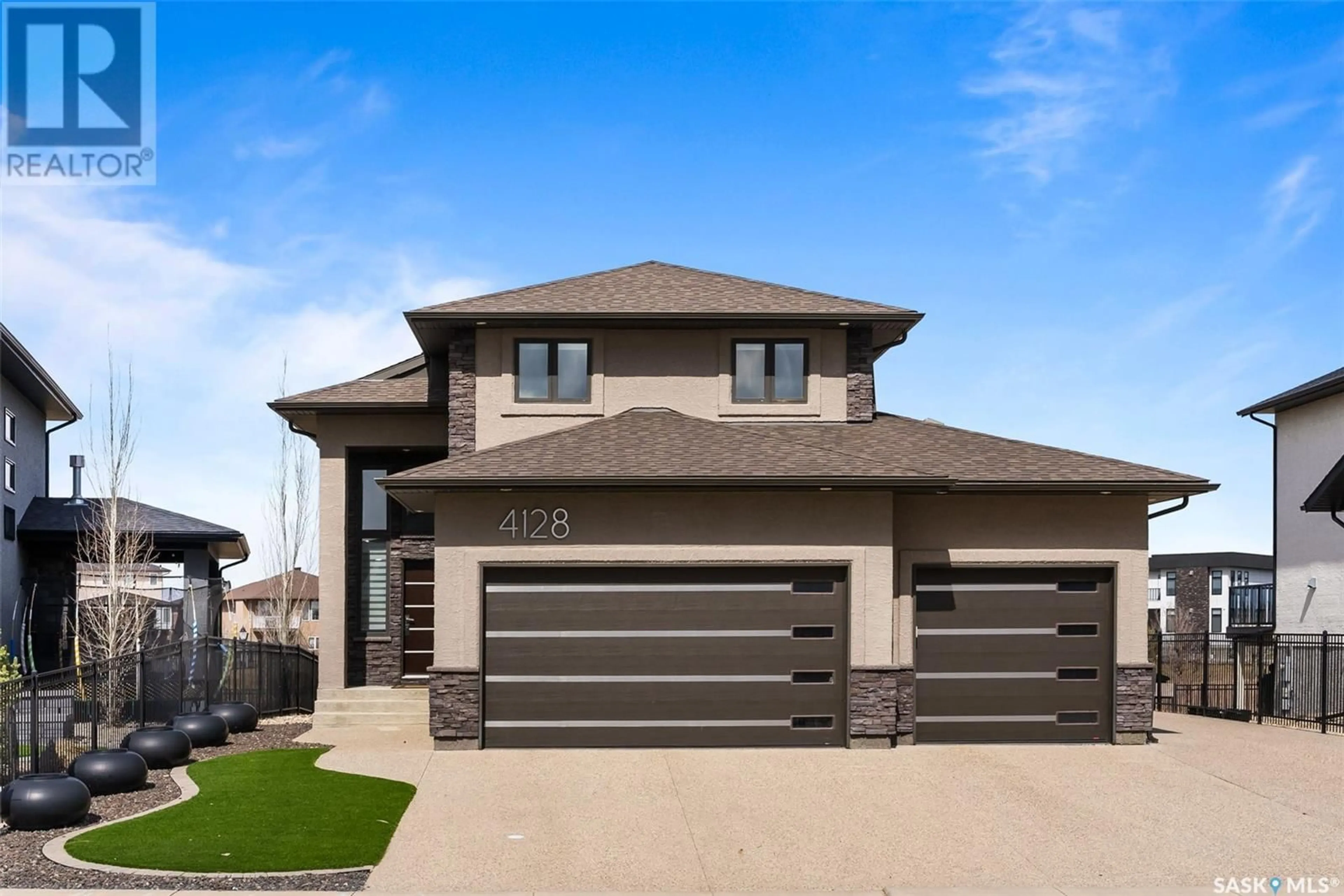 Home with vinyl exterior material, street for 4128 GREEN WILLOW TERRACE, Regina Saskatchewan S4V1M3
