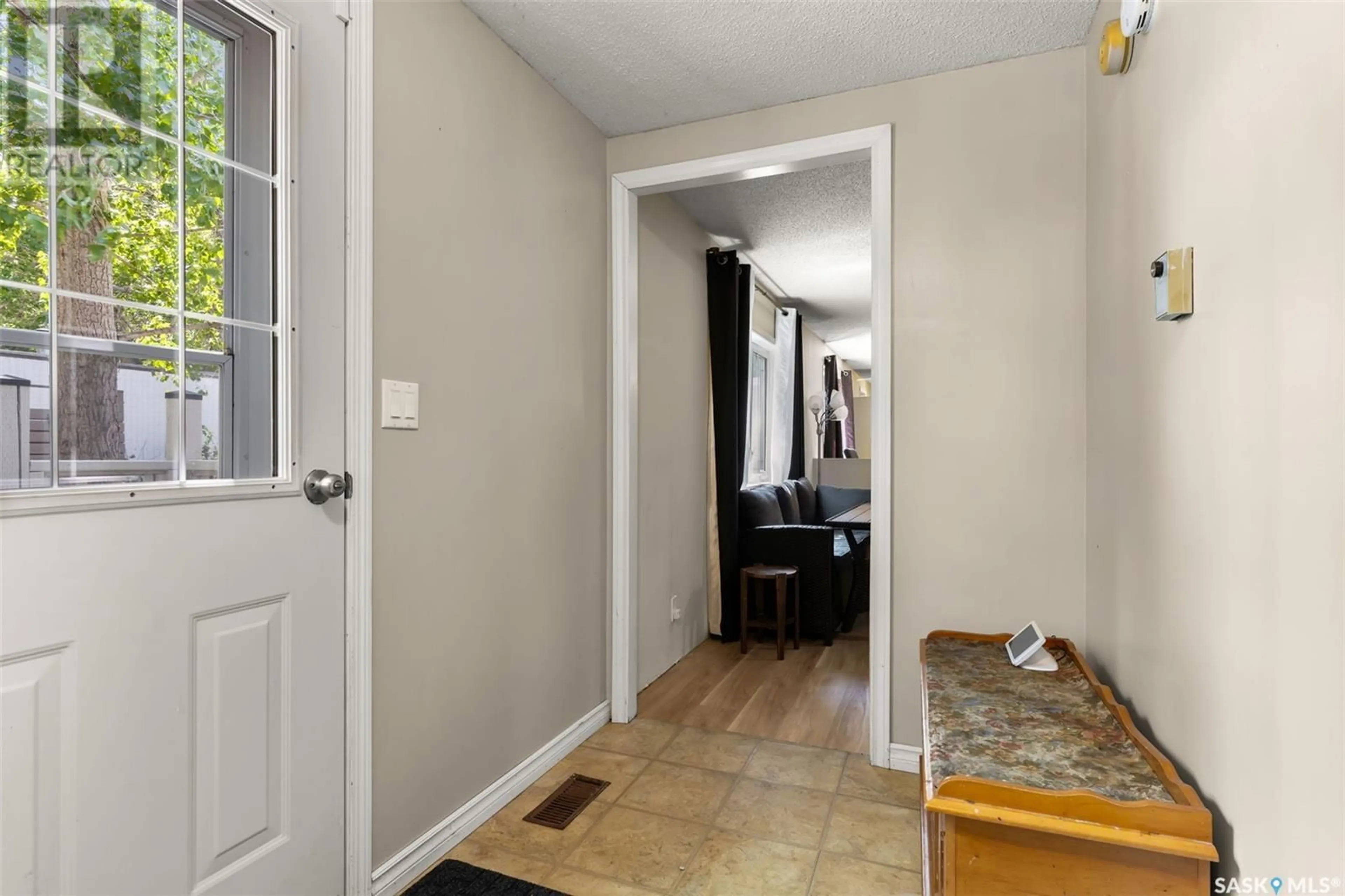 Indoor entryway for 104 DONOVEL CRESCENT, Regina Beach Saskatchewan S0G4C0
