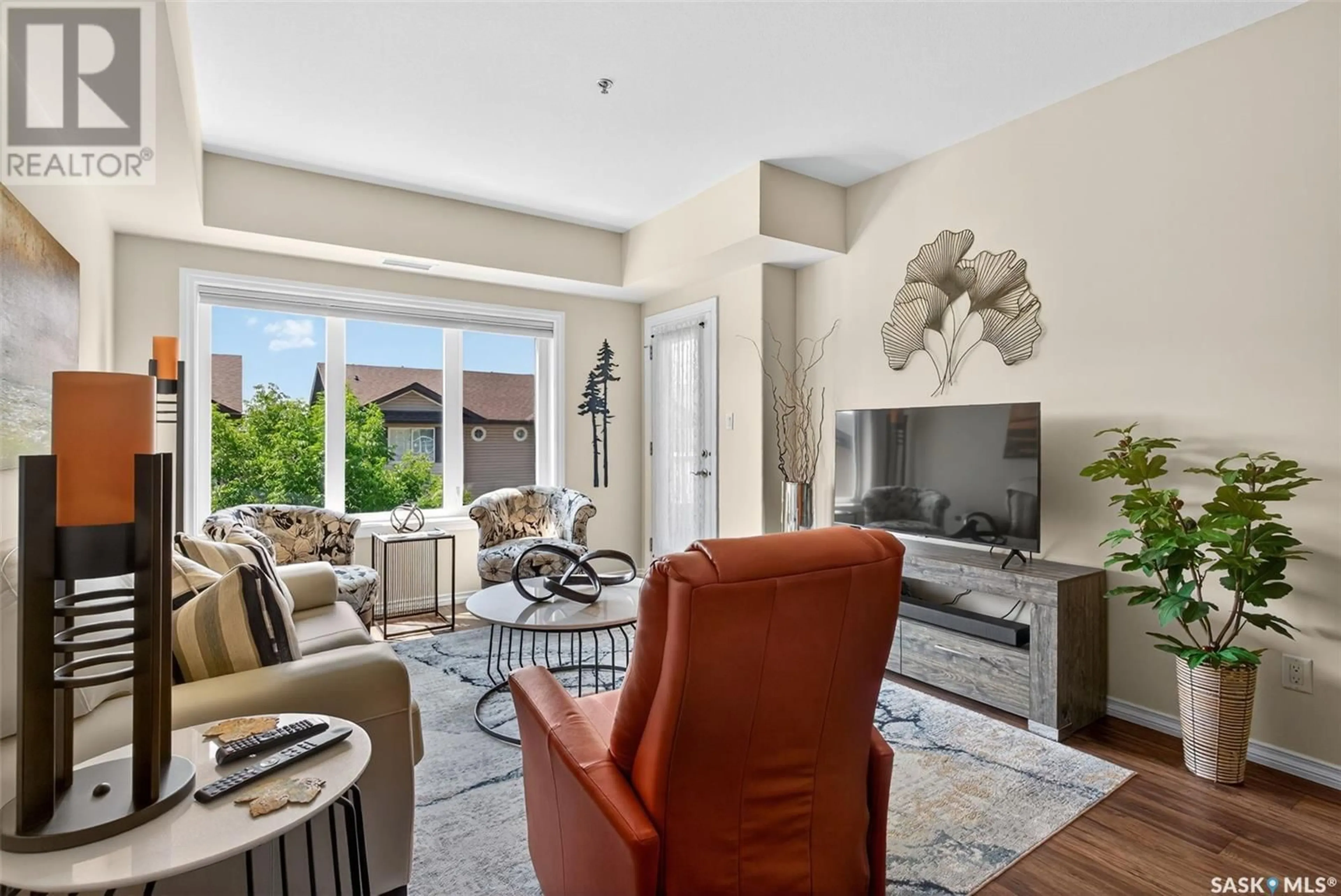 Living room with furniture, unknown for 305 - 4501 CHILD AVENUE, Regina Saskatchewan S4X0L7
