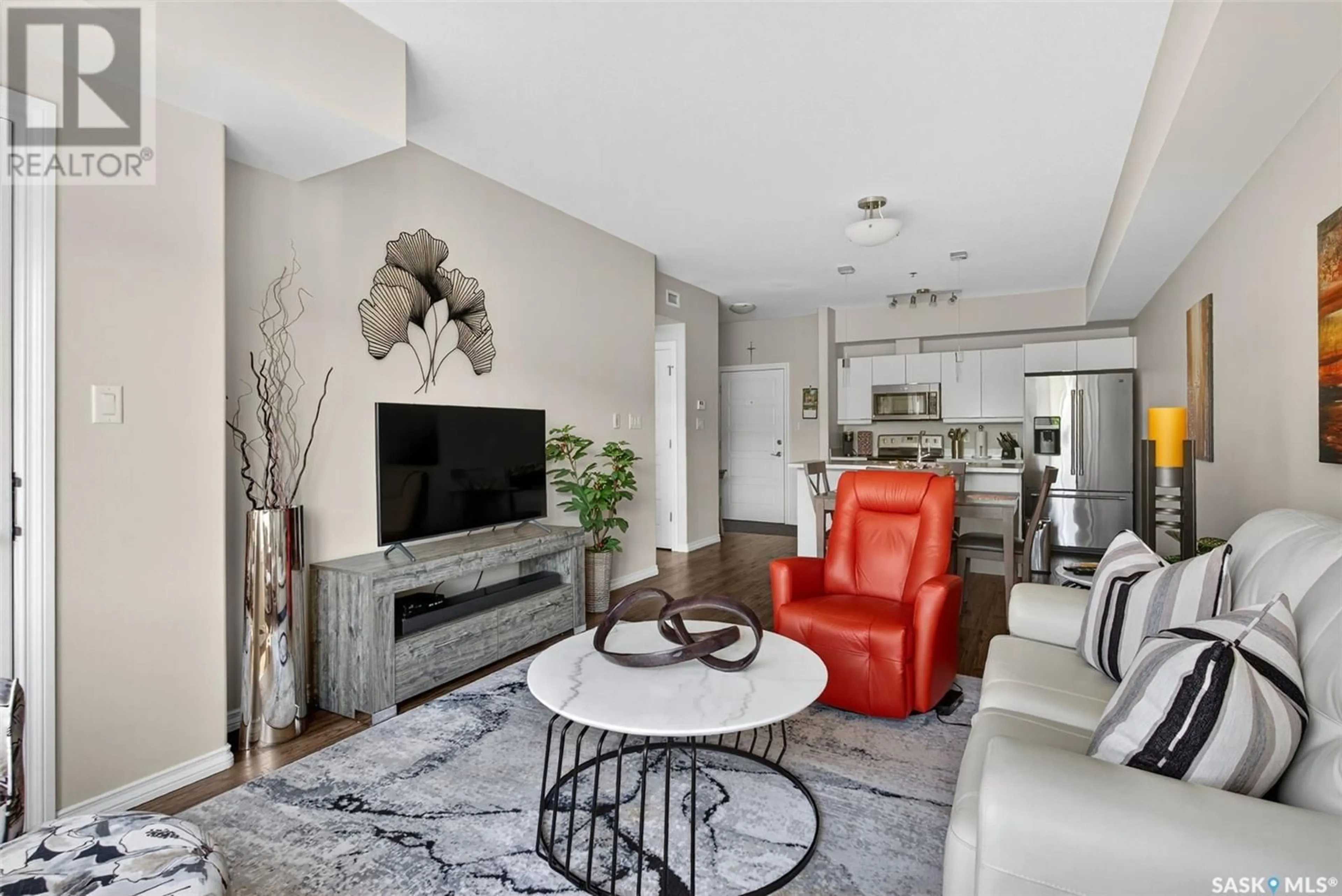 Living room with furniture, unknown for 305 - 4501 CHILD AVENUE, Regina Saskatchewan S4X0L7