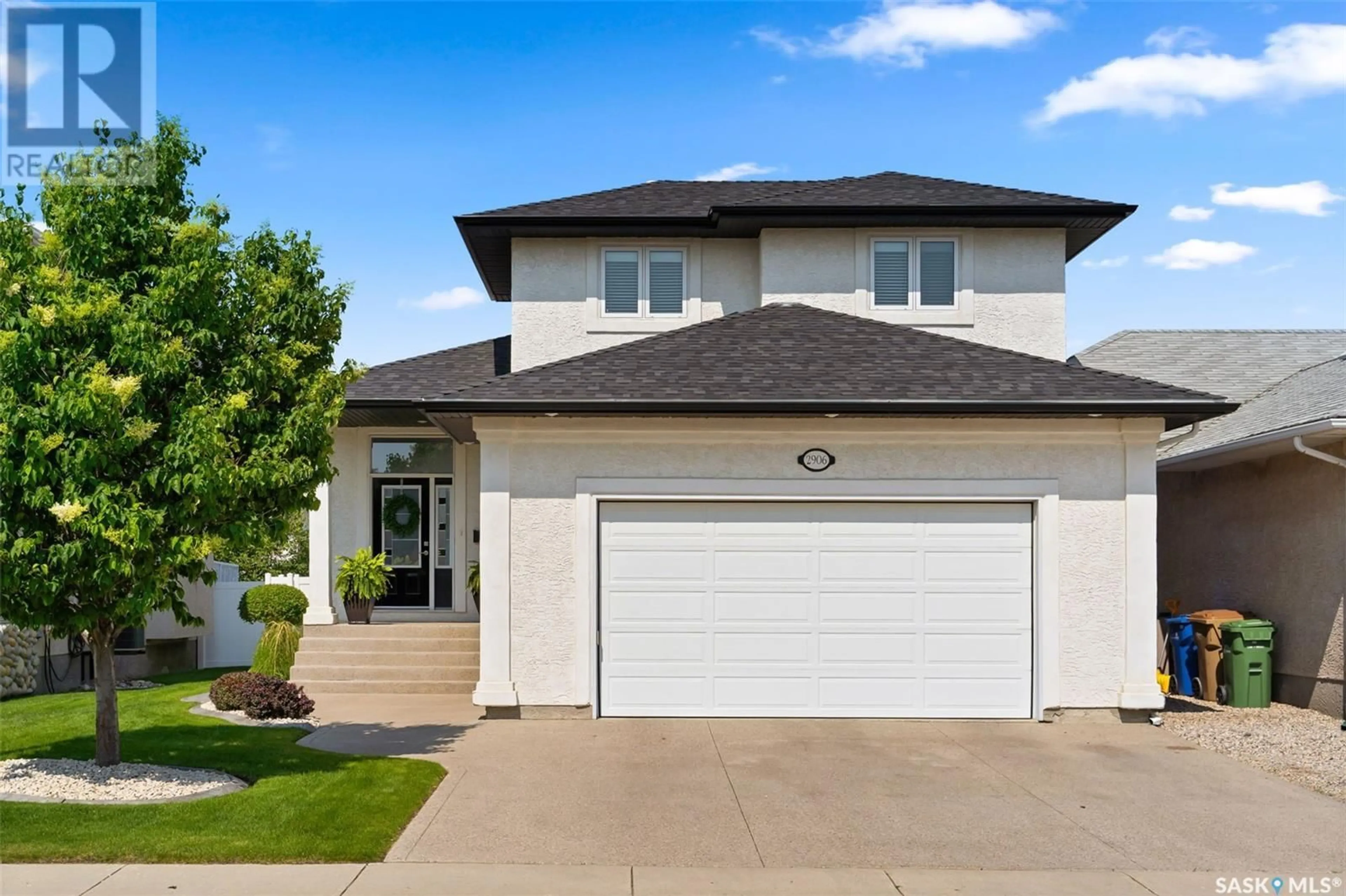 Home with vinyl exterior material, street for 2906 ST ANDREWS ROAD, Regina Saskatchewan S4V2Z8