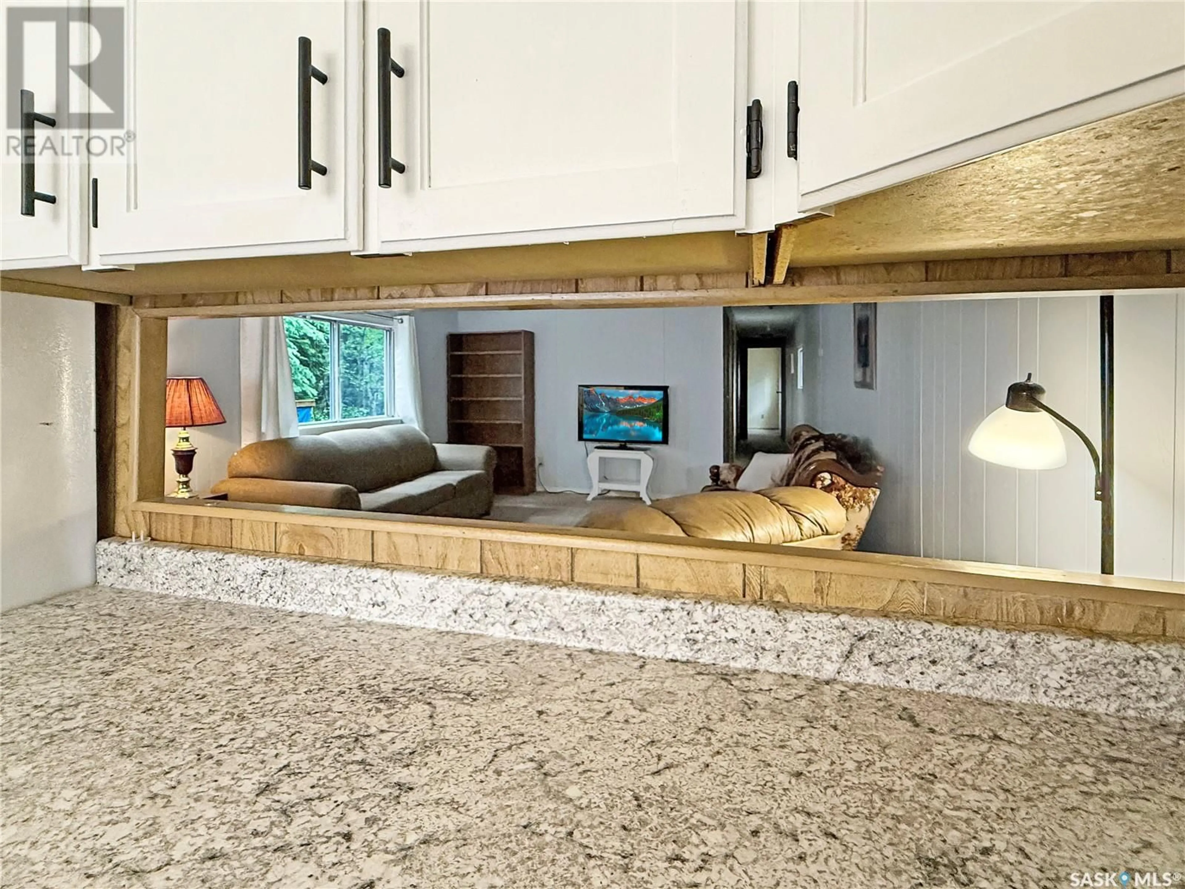 Open concept kitchen, ceramic/tile floor for 24 - 107 AMBROSE AVENUE, Lakeland Rm No. 521 Saskatchewan S0J0N0