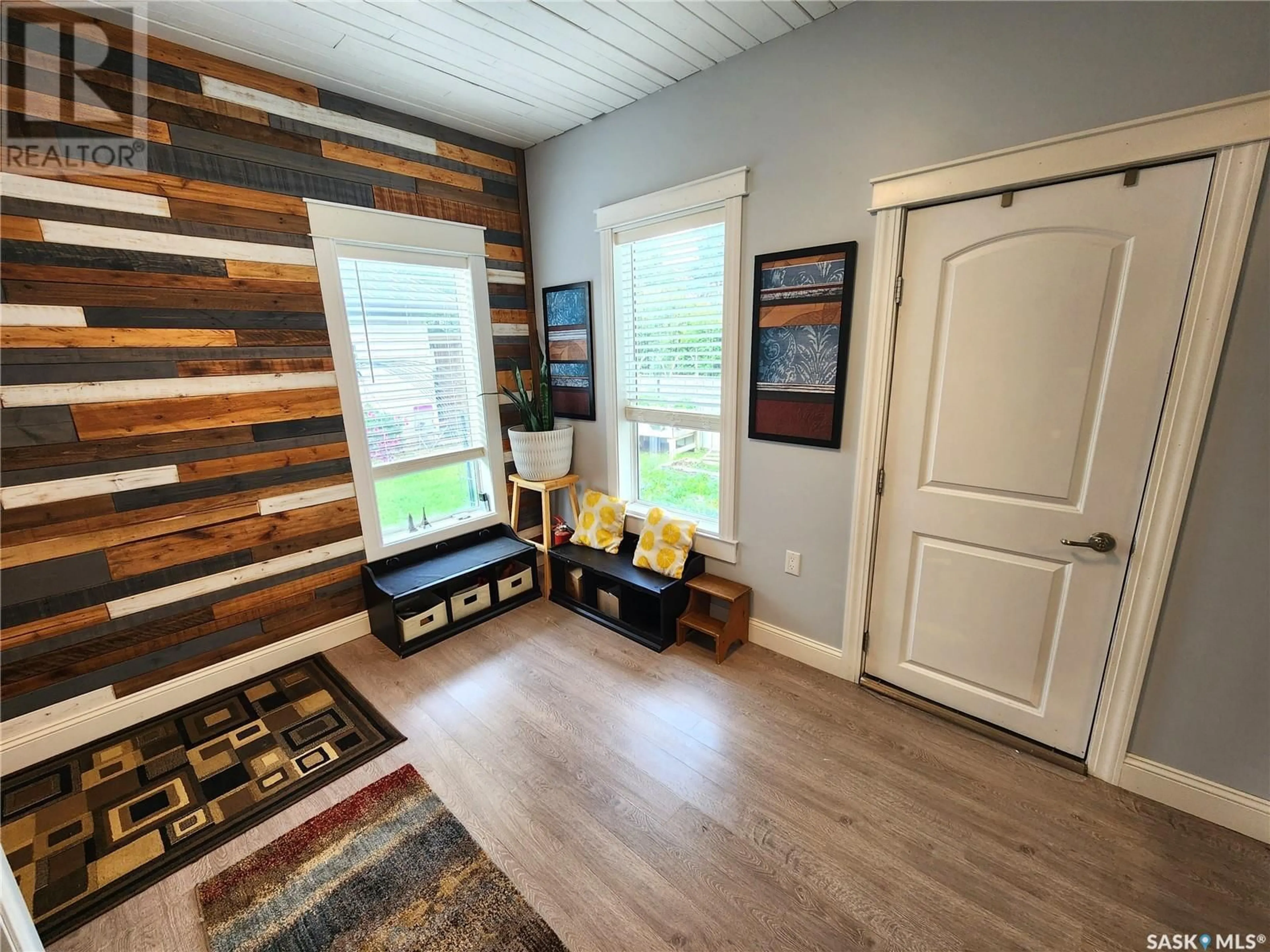 Indoor entryway for 1030 3RD STREET, Estevan Saskatchewan S4A0R5