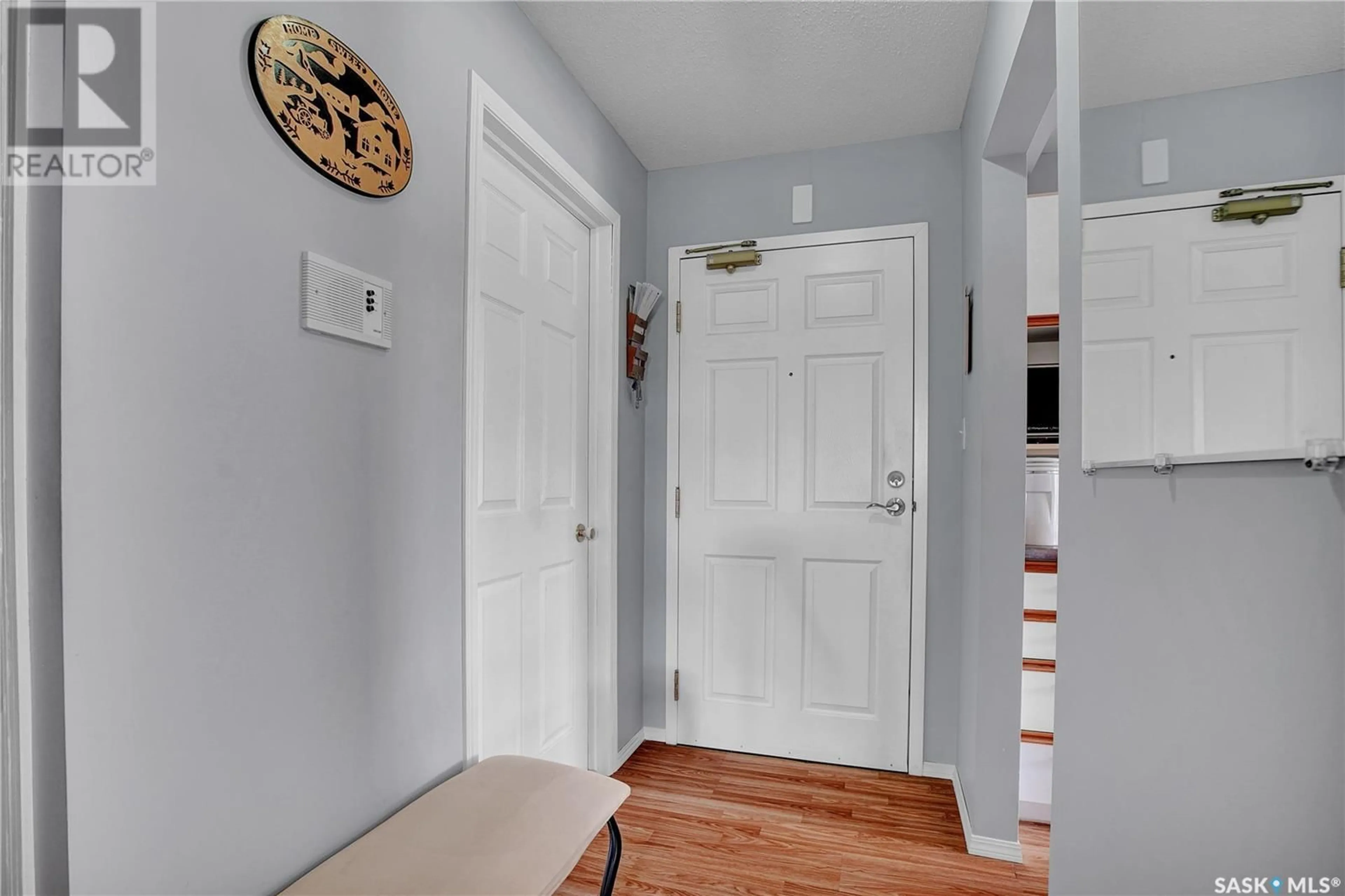 Indoor entryway for 302 206 PIONEER PLACE, Warman Saskatchewan S0K4S0