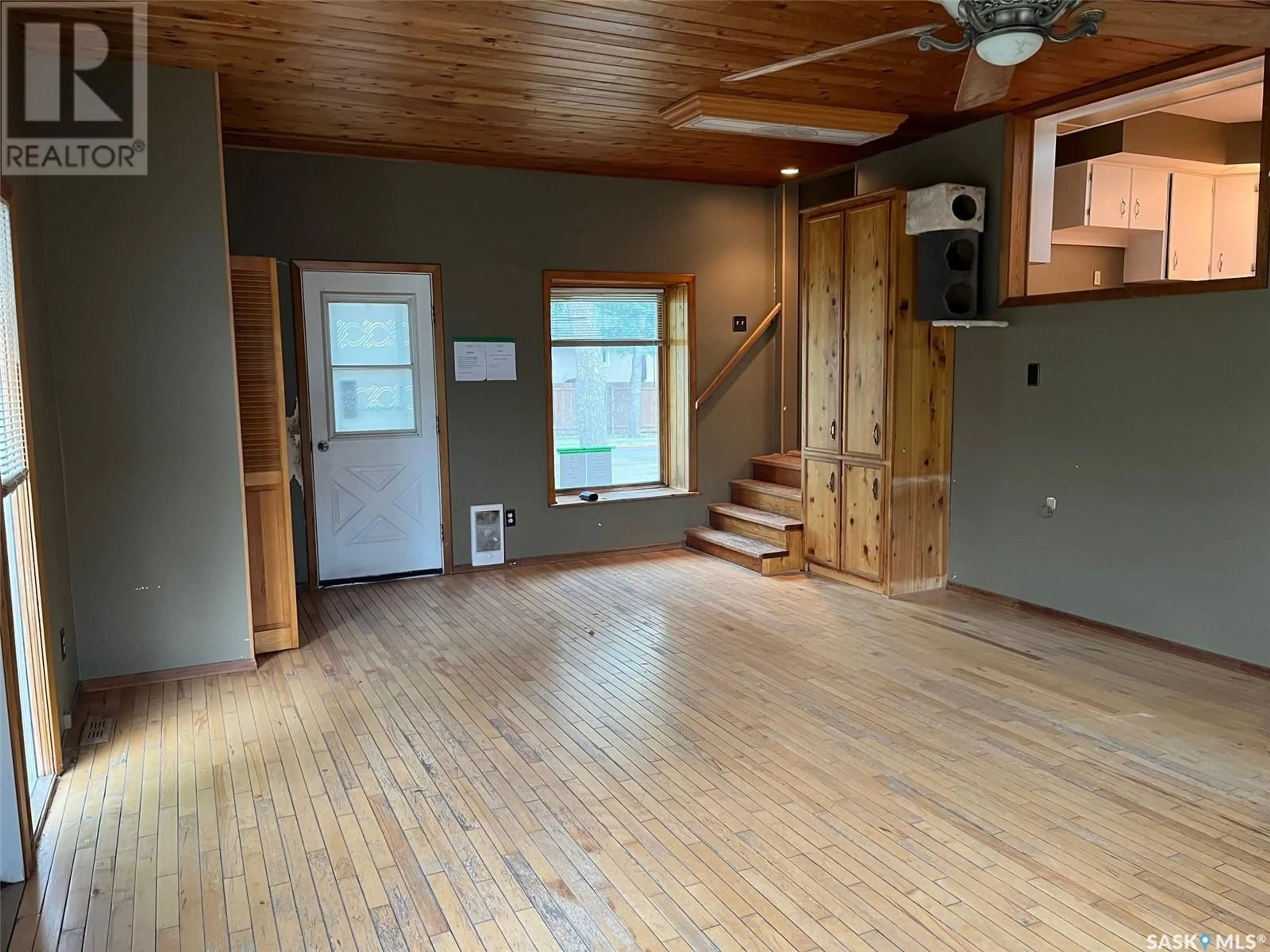 A pic of a room for 504 10TH STREET, Weyburn Saskatchewan S4H1H6