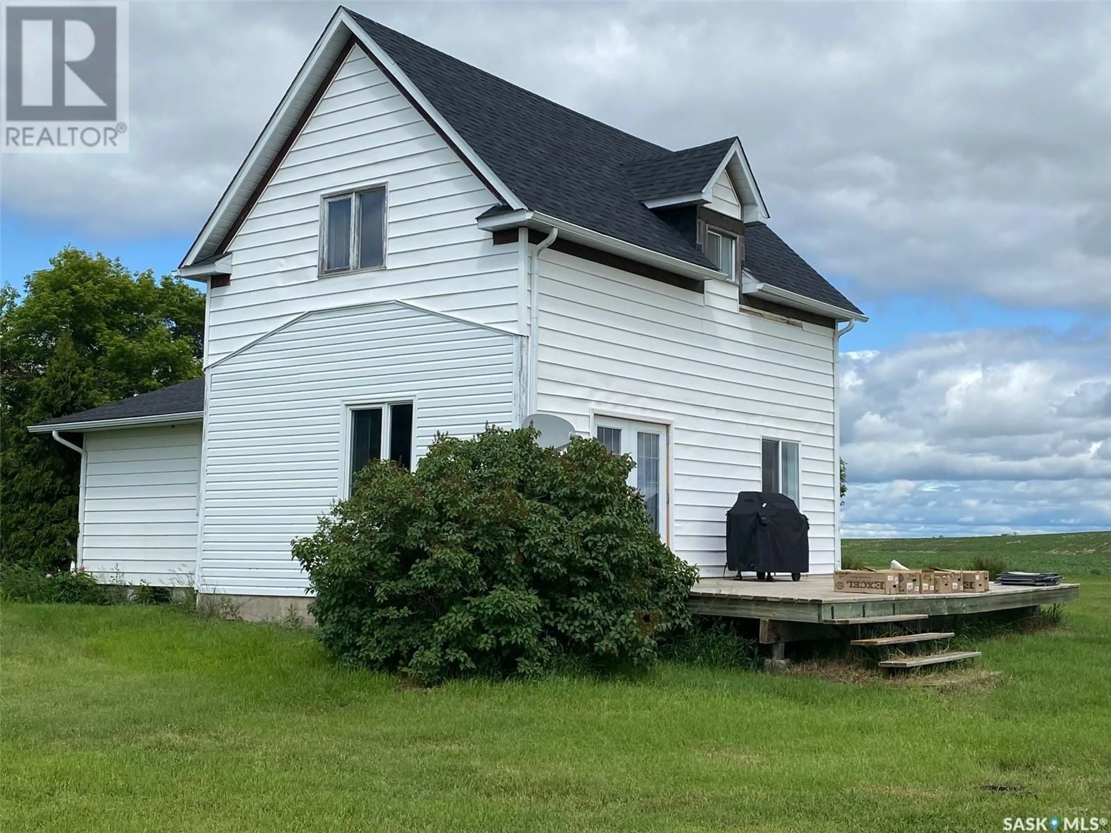 A pic from outside/outdoor area/front of a property/back of a property/a pic from drone, building for TONKIN LOUTTIT ACREAGE, Wallace Rm No. 243 Saskatchewan S3N4C6