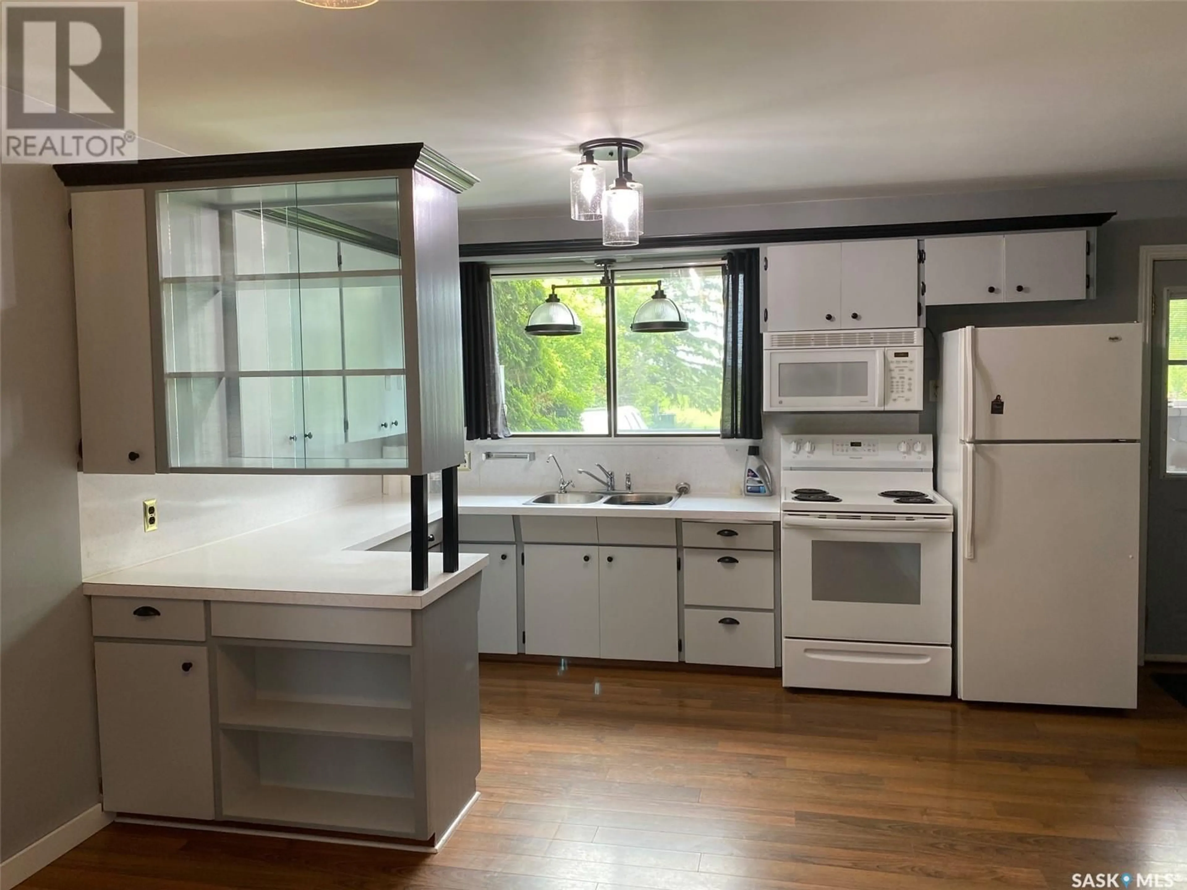 Open concept kitchen, unknown for TONKIN LOUTTIT ACREAGE, Wallace Rm No. 243 Saskatchewan S3N4C6