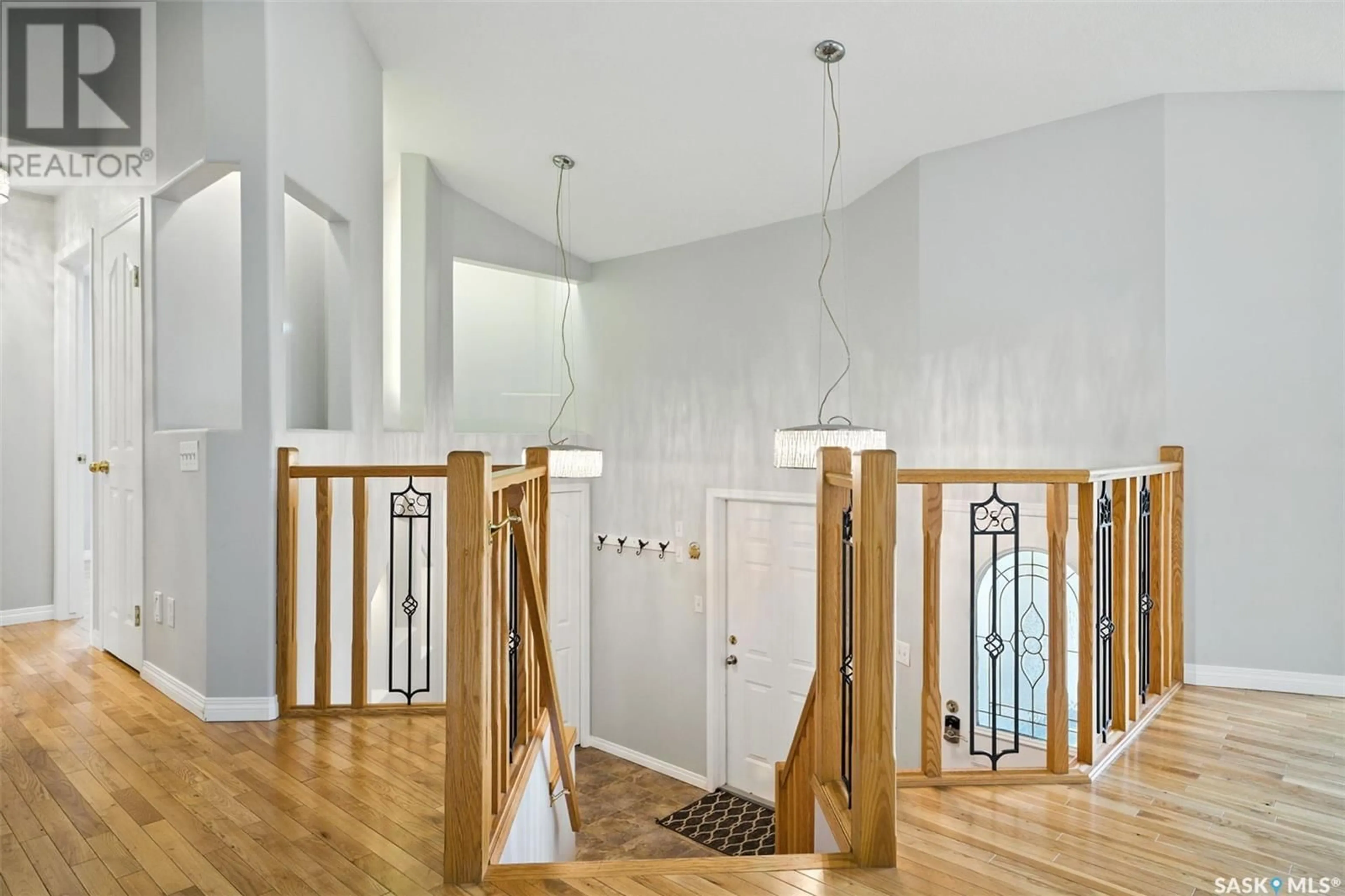 Indoor foyer for 747 KONIHOWSKI ROAD, Saskatoon Saskatchewan S7S1K1