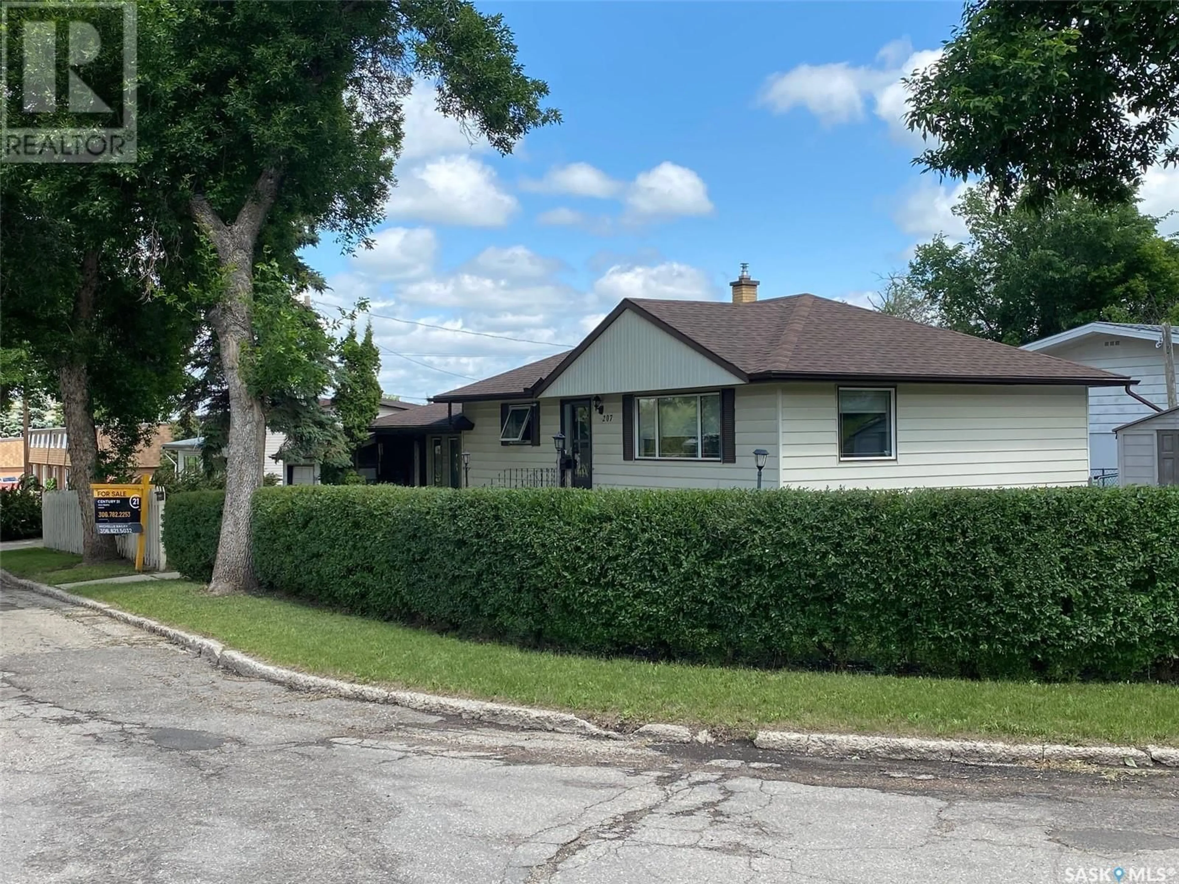 Unknown for 207 FIFTH AVENUE, Yorkton Saskatchewan S3N0Z9