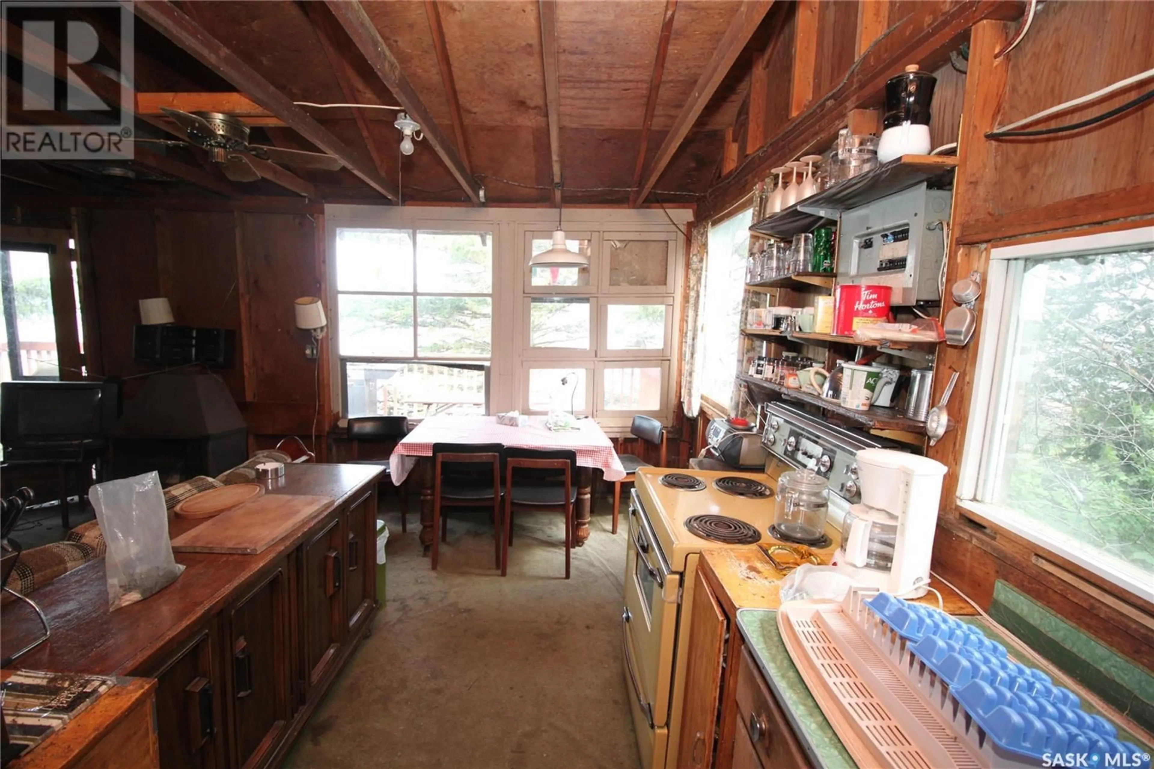 Standard kitchen, unknown for 703 BYNG AVENUE, Wakaw Lake Saskatchewan S0K4P0