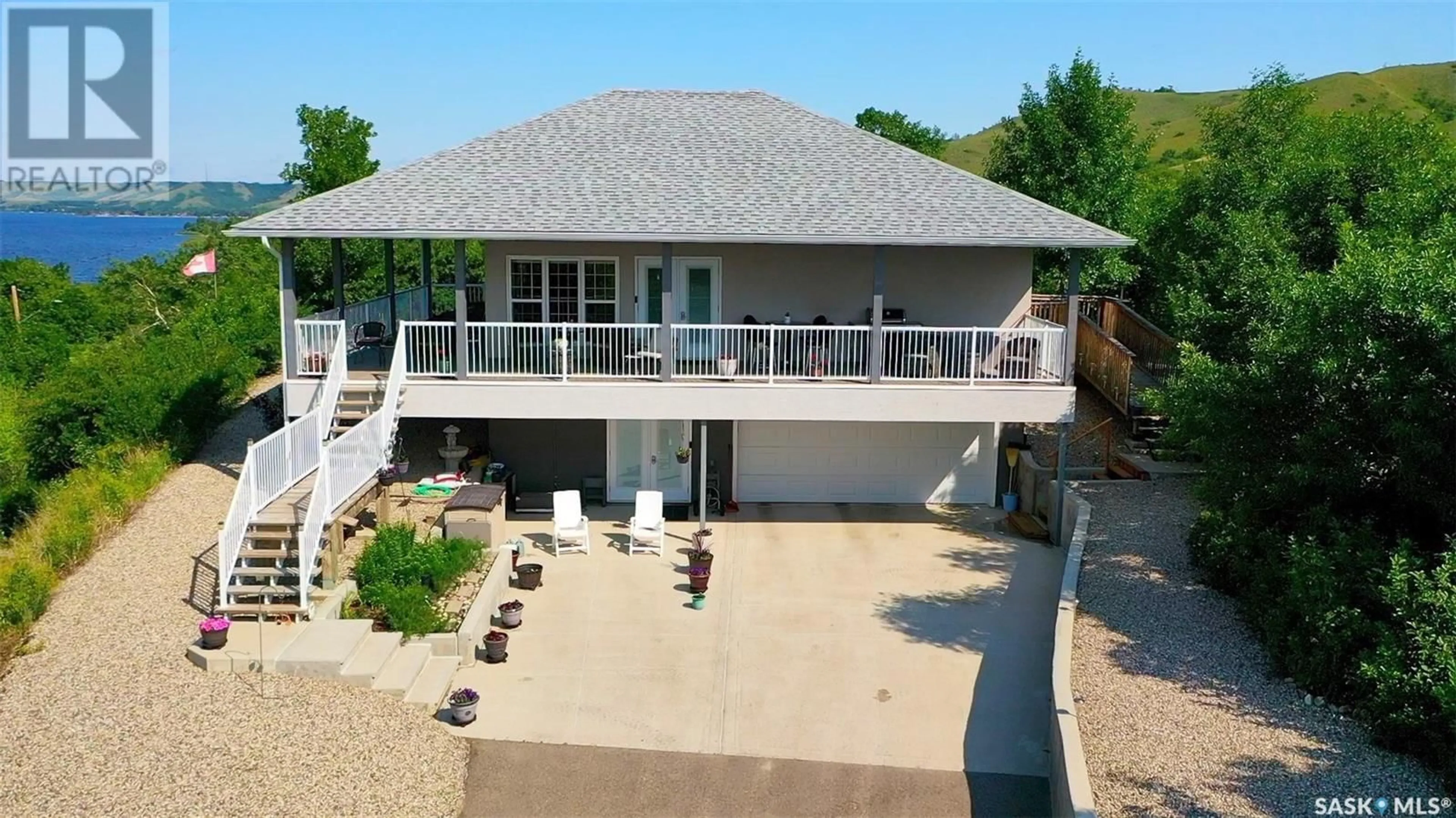 A pic from outside/outdoor area/front of a property/back of a property/a pic from drone, water/lake/river/ocean view for 207 CRIDDLE AVENUE, Crooked Lake Provincial Park Saskatchewan S0G2B0