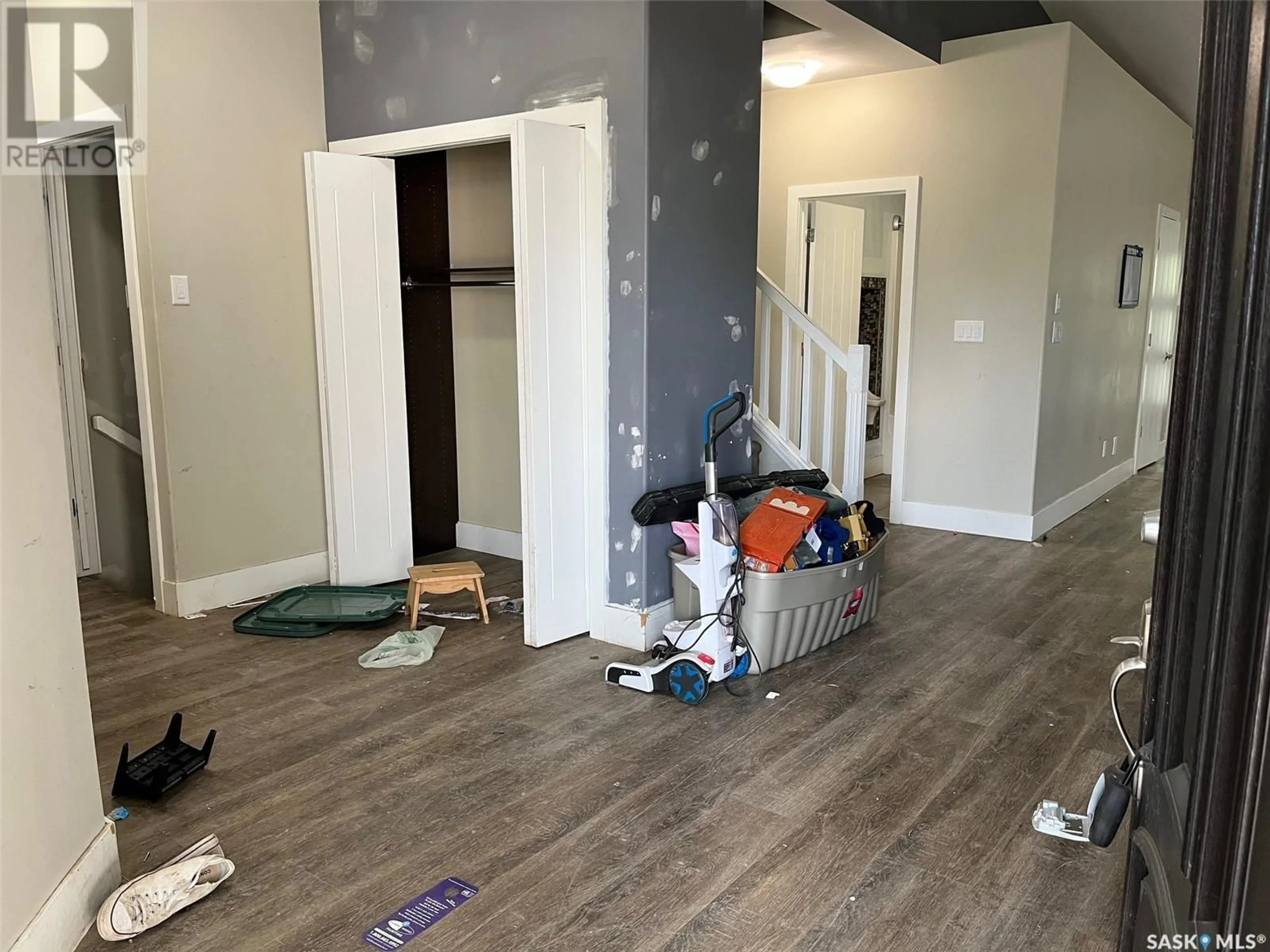 A pic of a room for 2431 JAMESON CRESCENT, Regina Saskatchewan S4V1K2