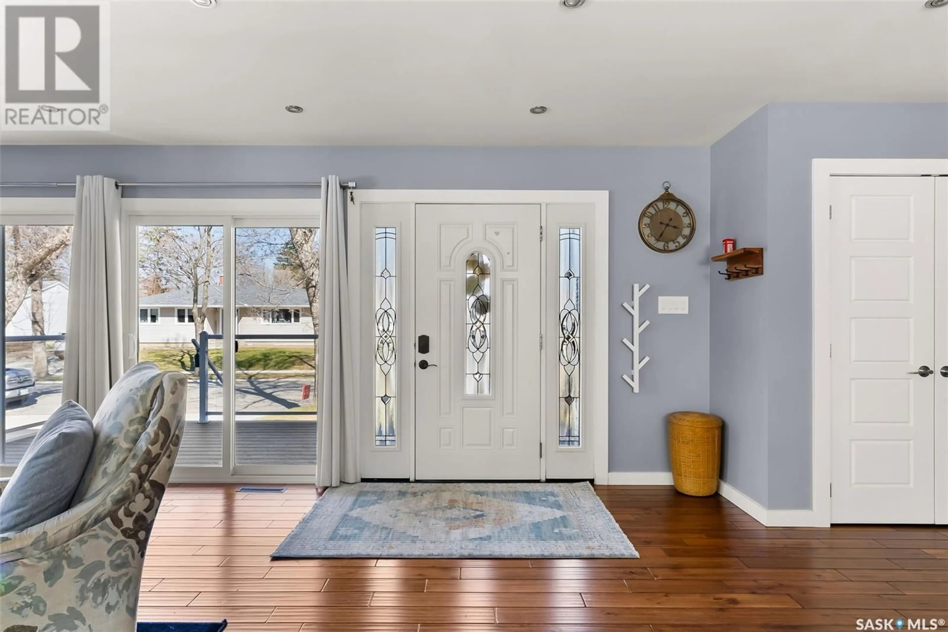 Indoor entryway for 26 HAULTAIN CRESCENT, Regina Saskatchewan S4S4B5