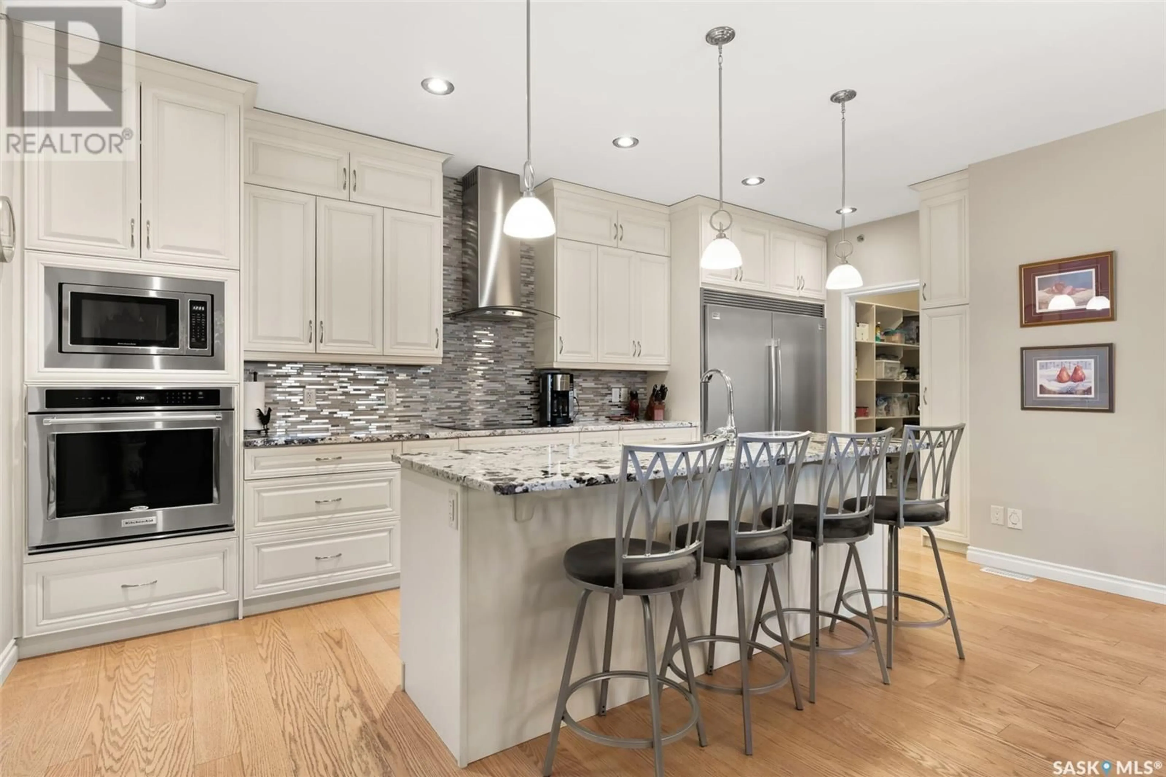 Contemporary kitchen, unknown for 405 - 4891 TRINITY LANE, Regina Saskatchewan S4W0E1