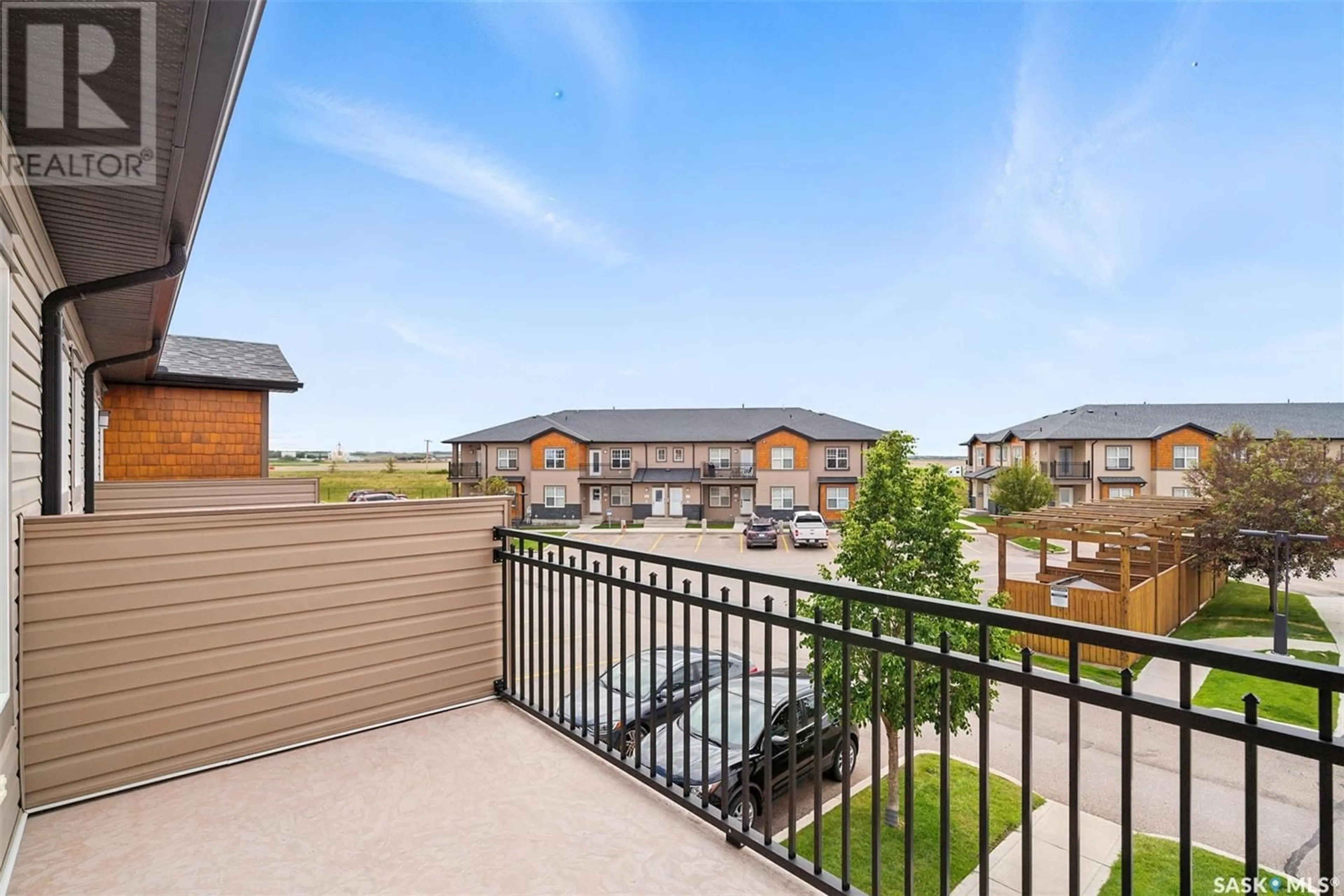 Patio, unknown for 1015 - 1006 PATRICK CRESCENT, Saskatoon Saskatchewan S7W0M5