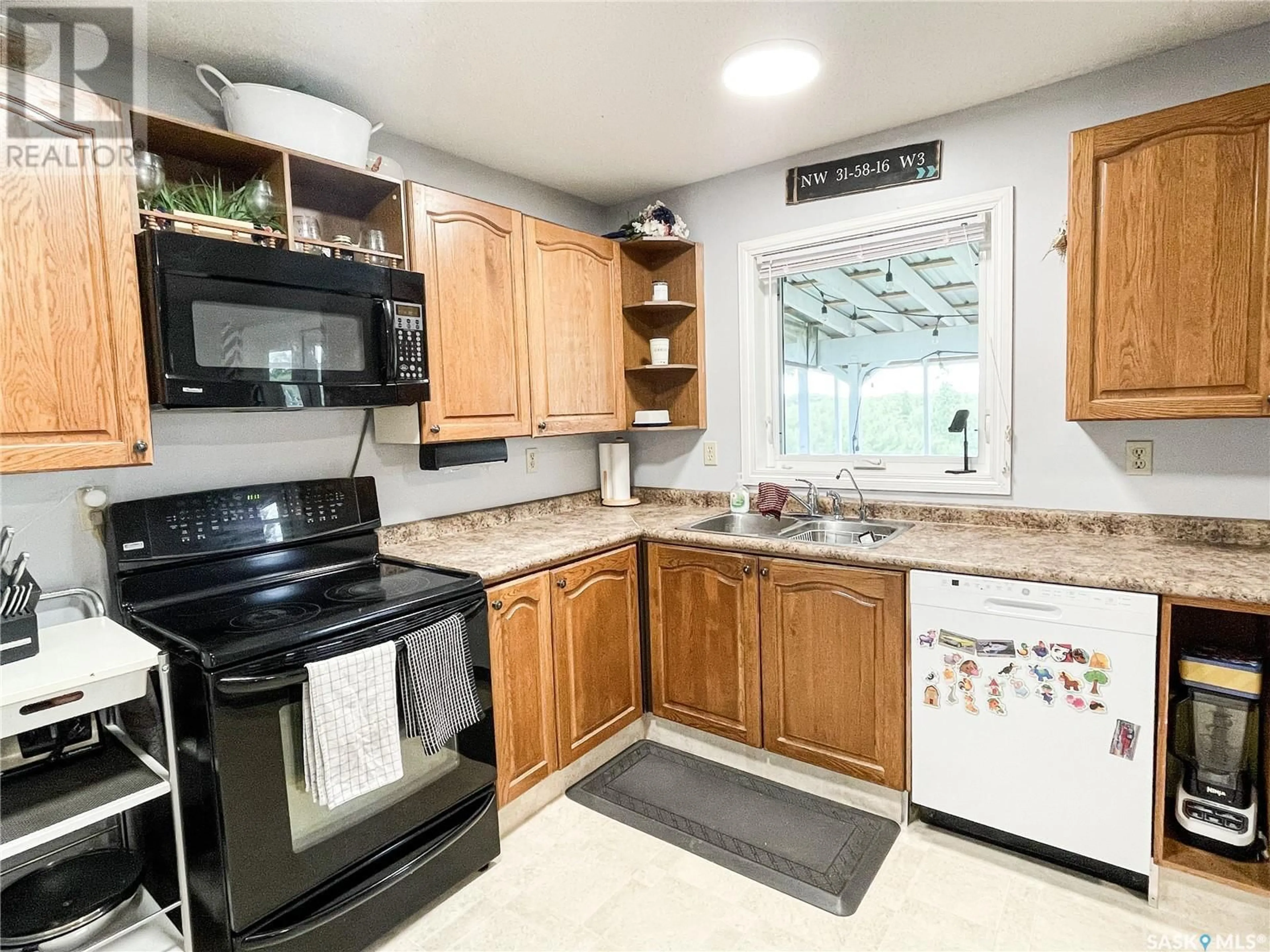 Standard kitchen, ceramic/tile floor for ACREAGE SE, Meadow Lake Rm No.588 Saskatchewan S9X1Y8