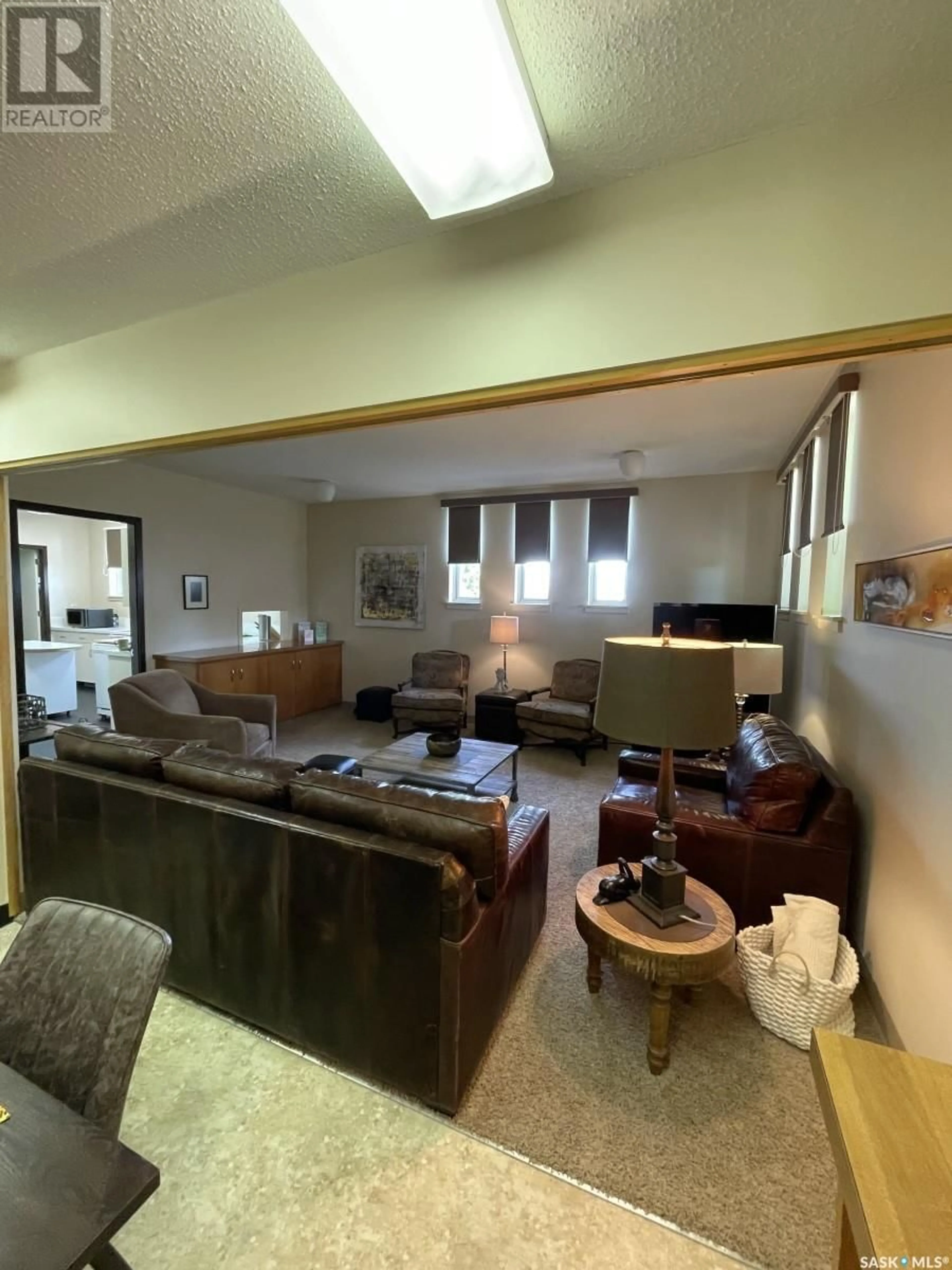 Living room with furniture, unknown for 433 3RD STREET, Shaunavon Saskatchewan S0N2M0