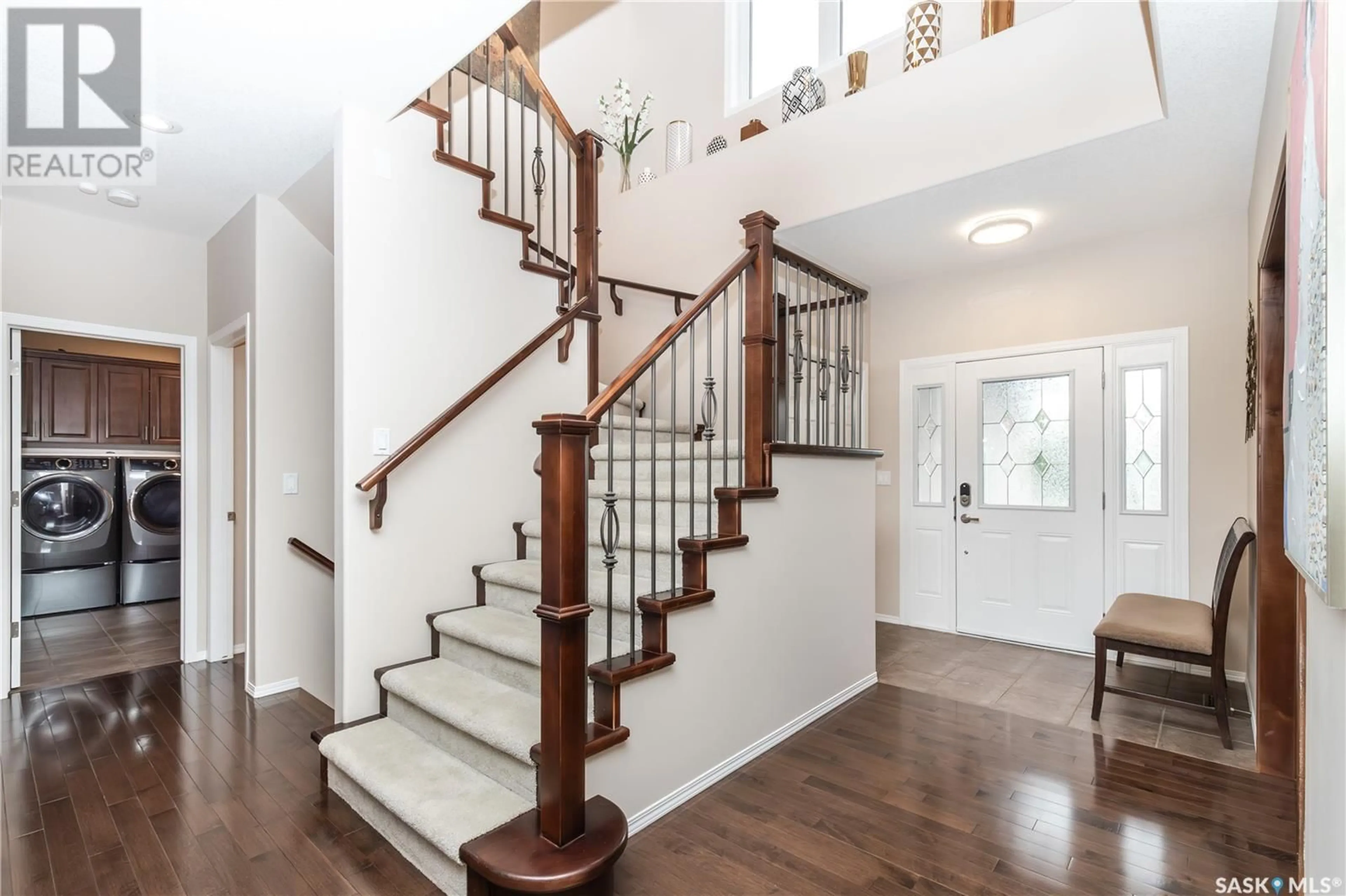 Stairs for 110 BEECHDALE CRESCENT, Saskatoon Saskatchewan S7V0A3