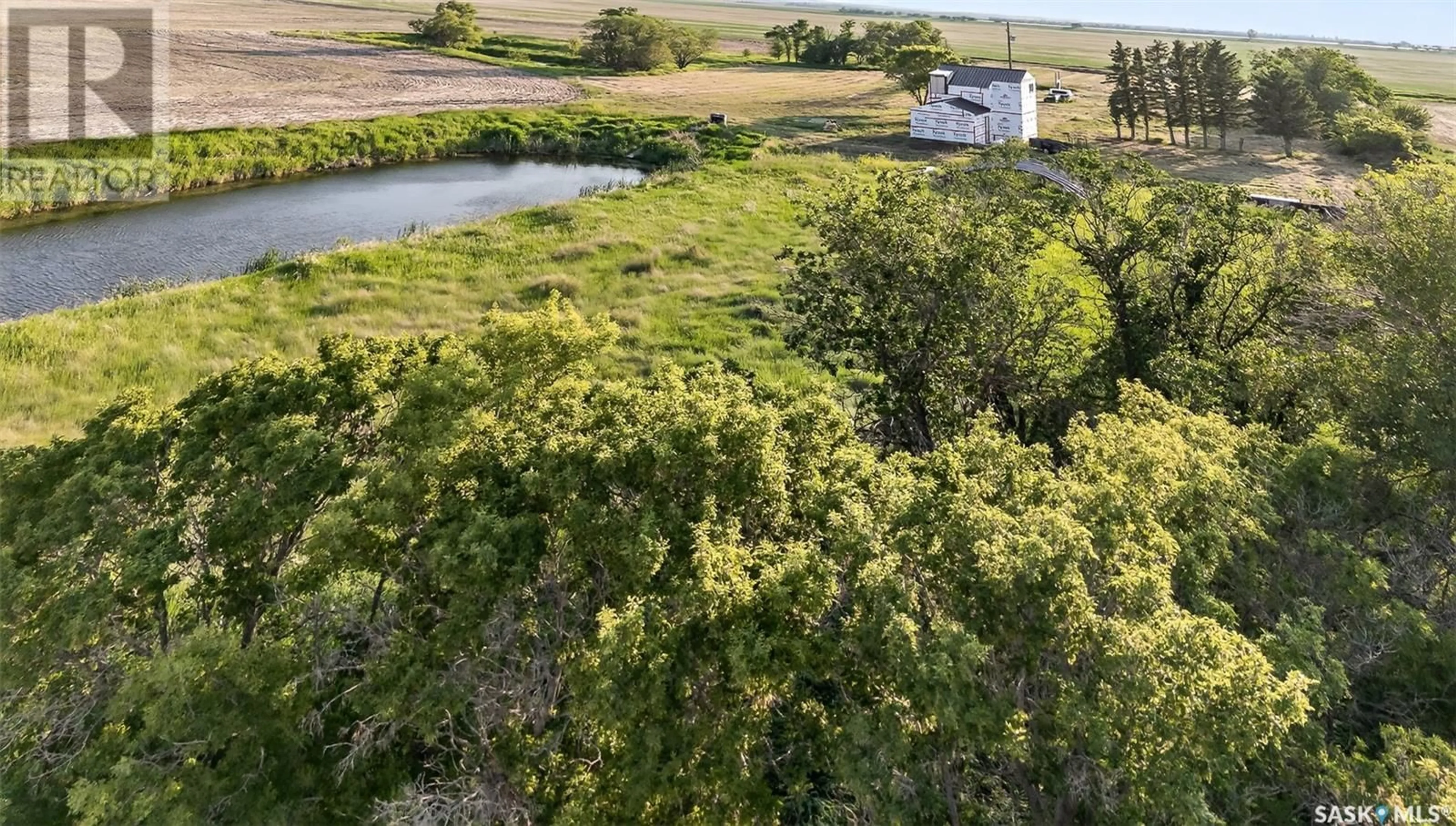 A pic from outside/outdoor area/front of a property/back of a property/a pic from drone, water/lake/river/ocean view for RM OF MOOSE JAW YARDSITE, Moose Jaw Rm No. 161 Saskatchewan S0H0N0