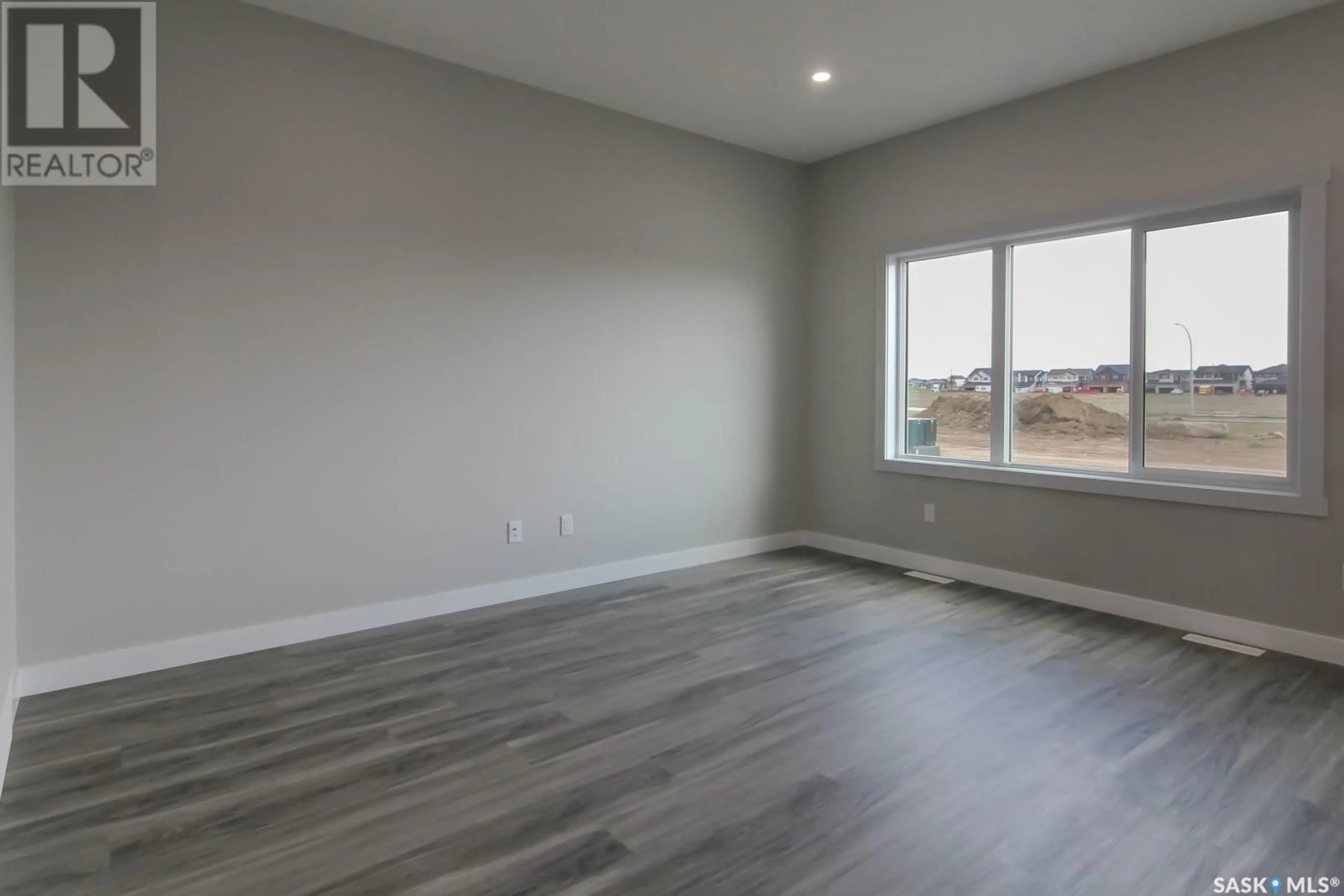 A pic of a room for 555 SHARMA CRESCENT, Saskatoon Saskatchewan S7W1K6