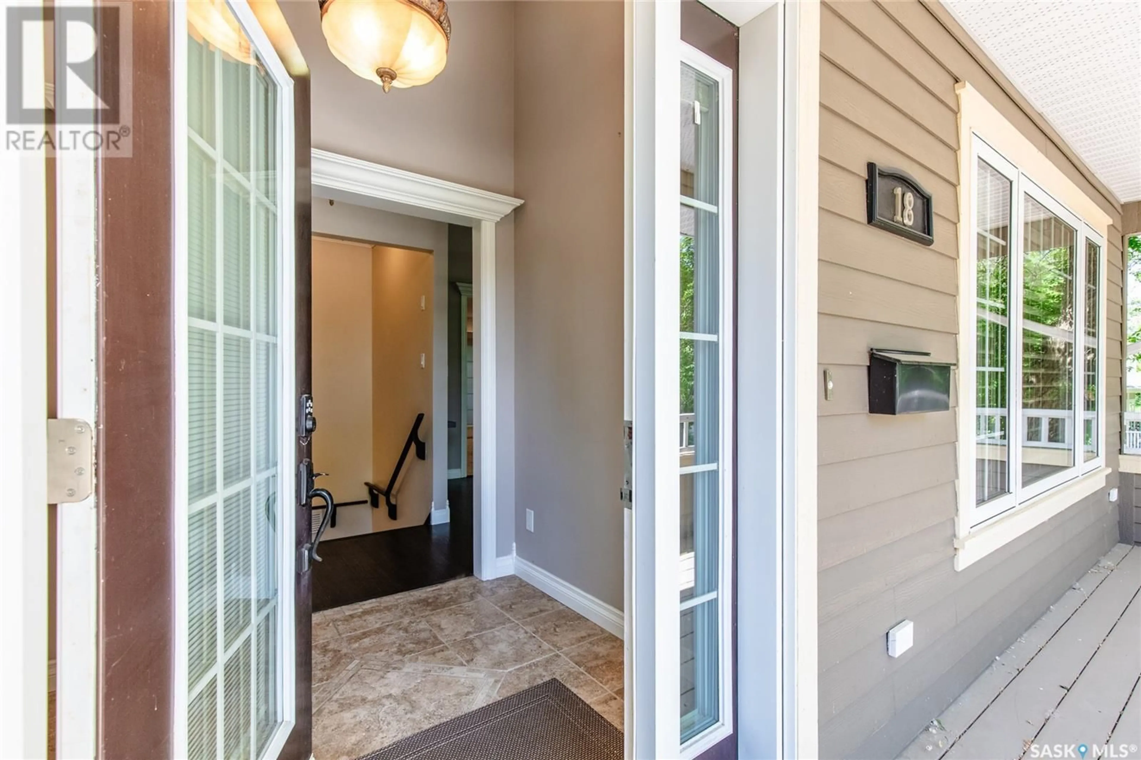 Indoor entryway for 18 CHAPLIN STREET, Caron Rm No. 162 Saskatchewan S0H0R0