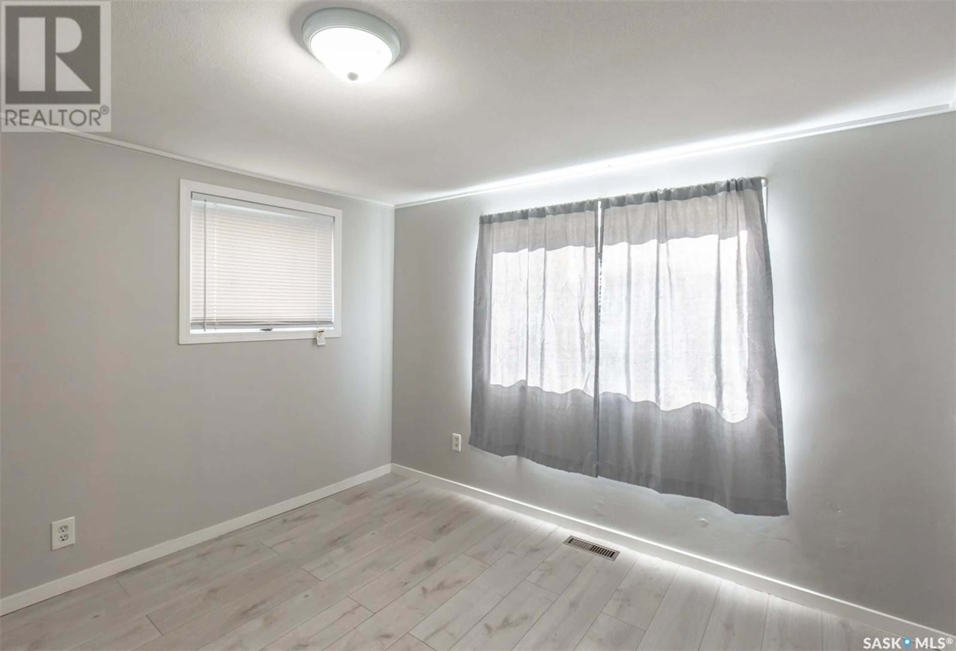 A pic of a room for 452 ATHABASCA STREET E, Moose Jaw Saskatchewan S6H0L8