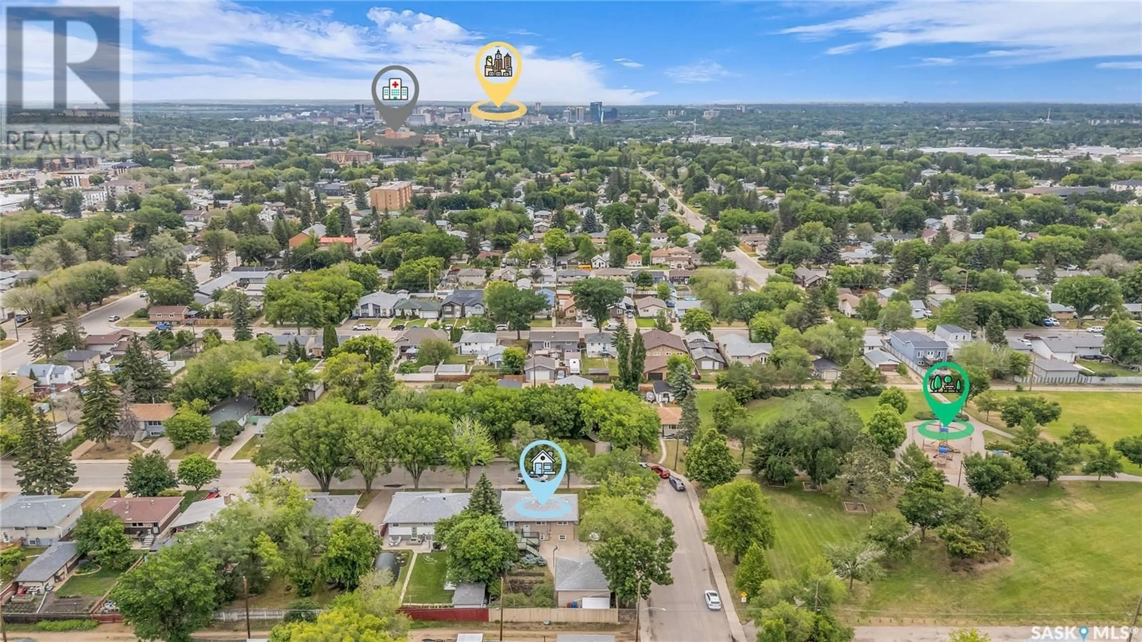 A pic from outside/outdoor area/front of a property/back of a property/a pic from drone, city buildings view from balcony for 333 OTTAWA AVENUE, Saskatoon Saskatchewan S7M3L6