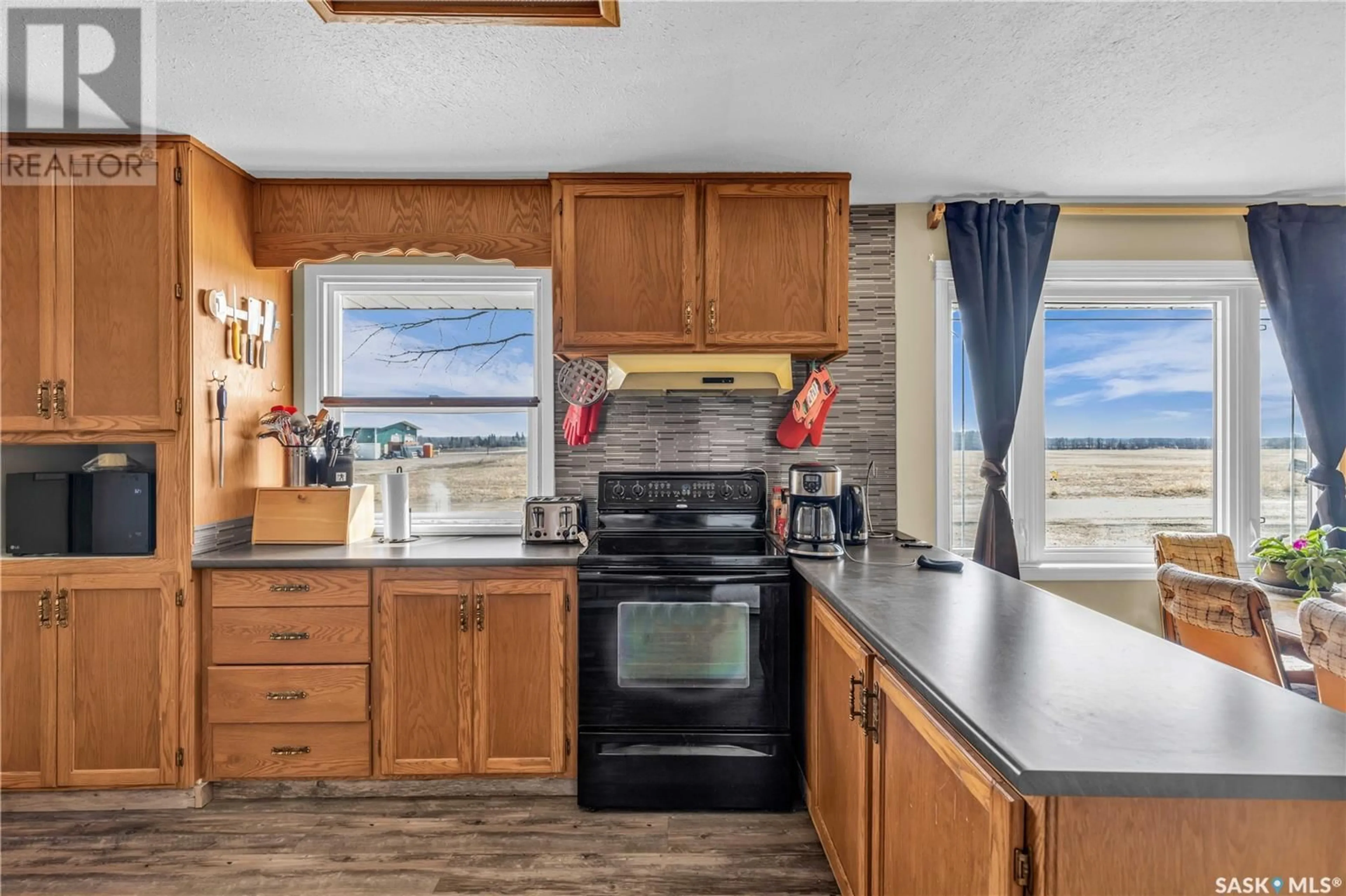 Open concept kitchen, unknown for 103 2ND AVENUE, Goodsoil Saskatchewan S0M1A0