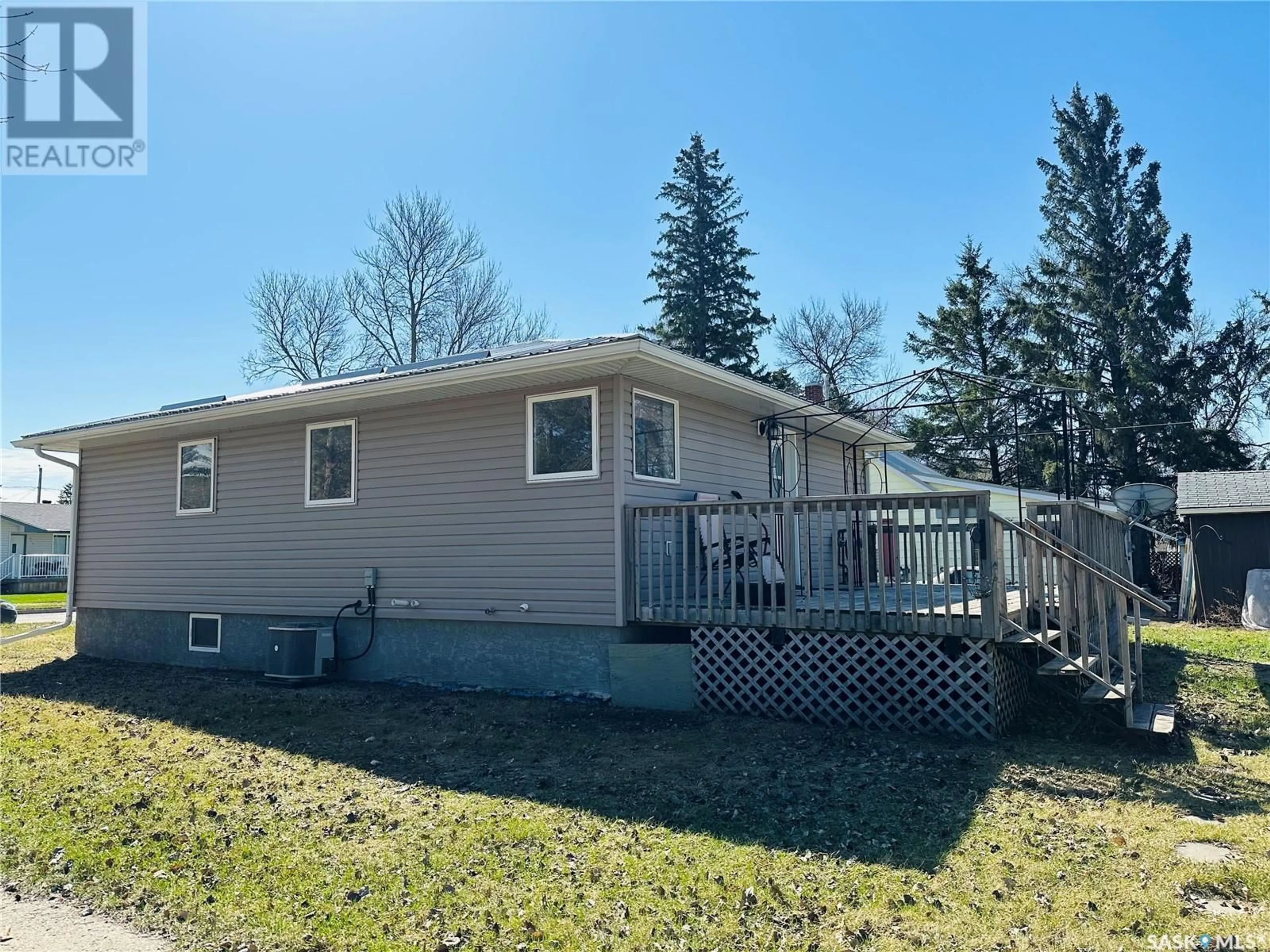 Home with vinyl exterior material, street for 220 MINTO STREET, Cupar Saskatchewan S0G0Y0