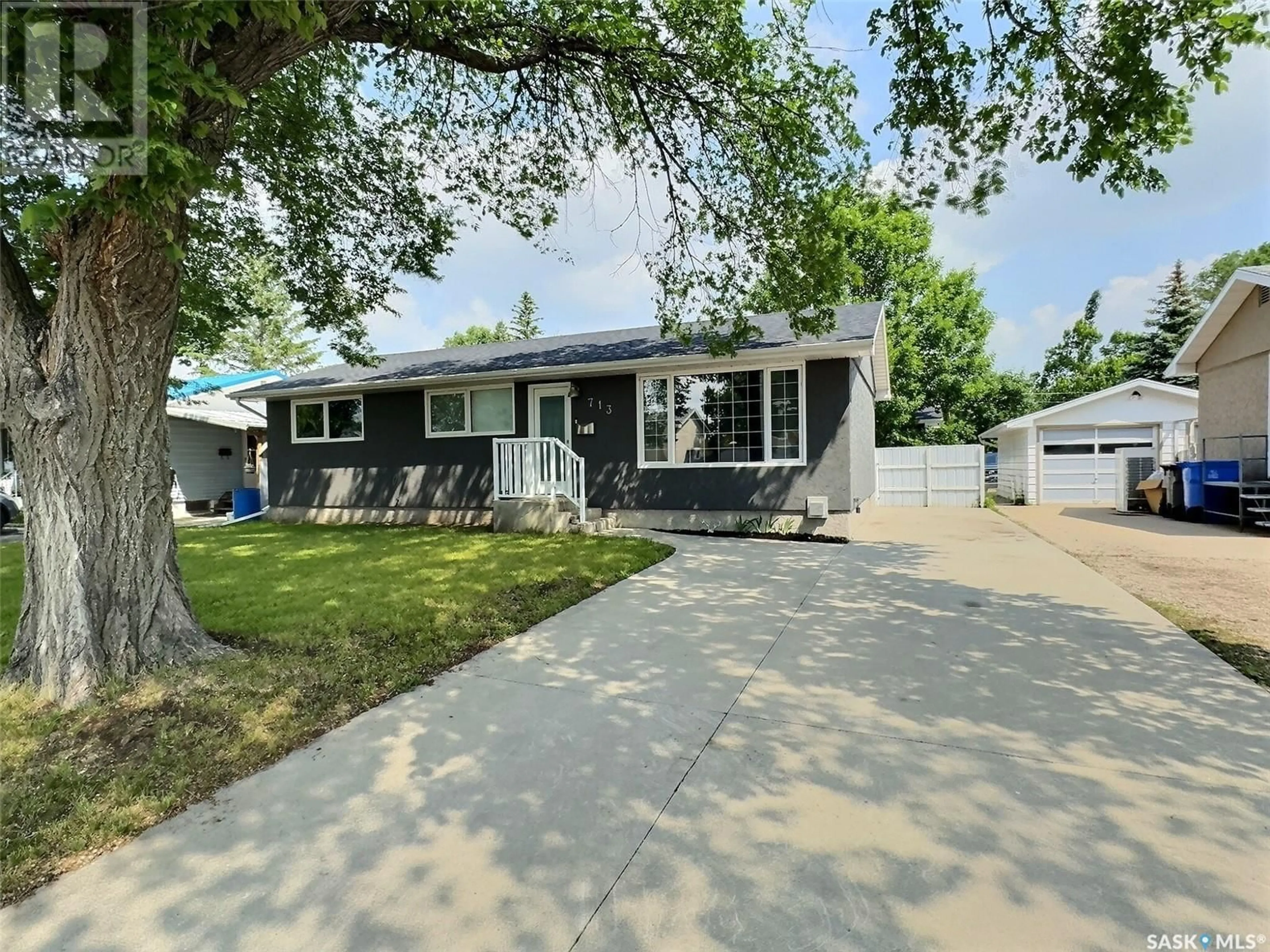 Home with vinyl exterior material, street for 713 ALBERT STREET, Estevan Saskatchewan S4A1R7
