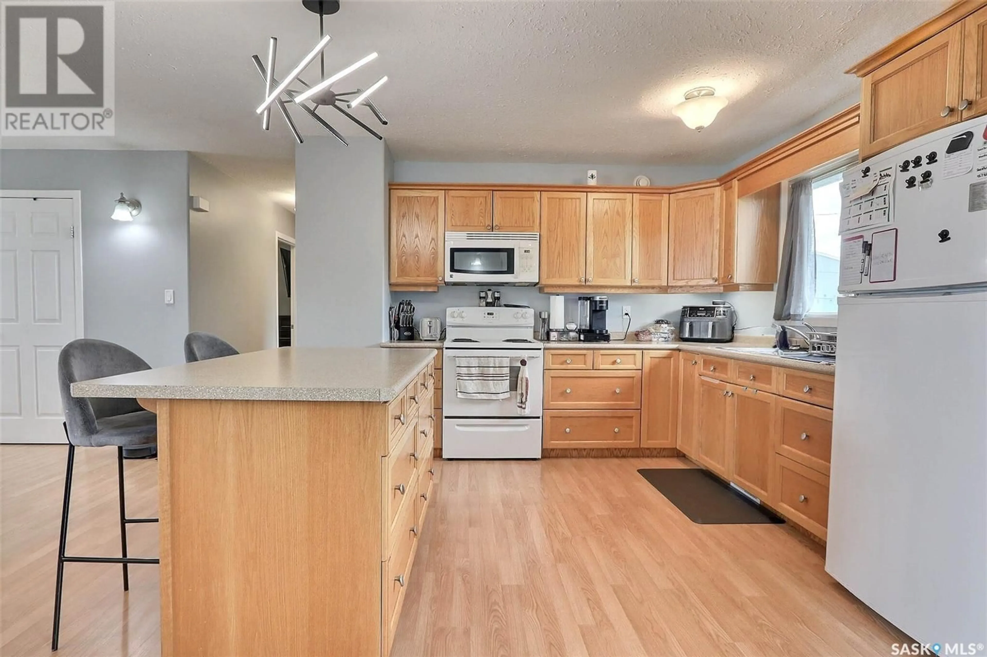 Open concept kitchen, unknown for 104 1ST AVENUE, Shellbrook Saskatchewan S0J0N0