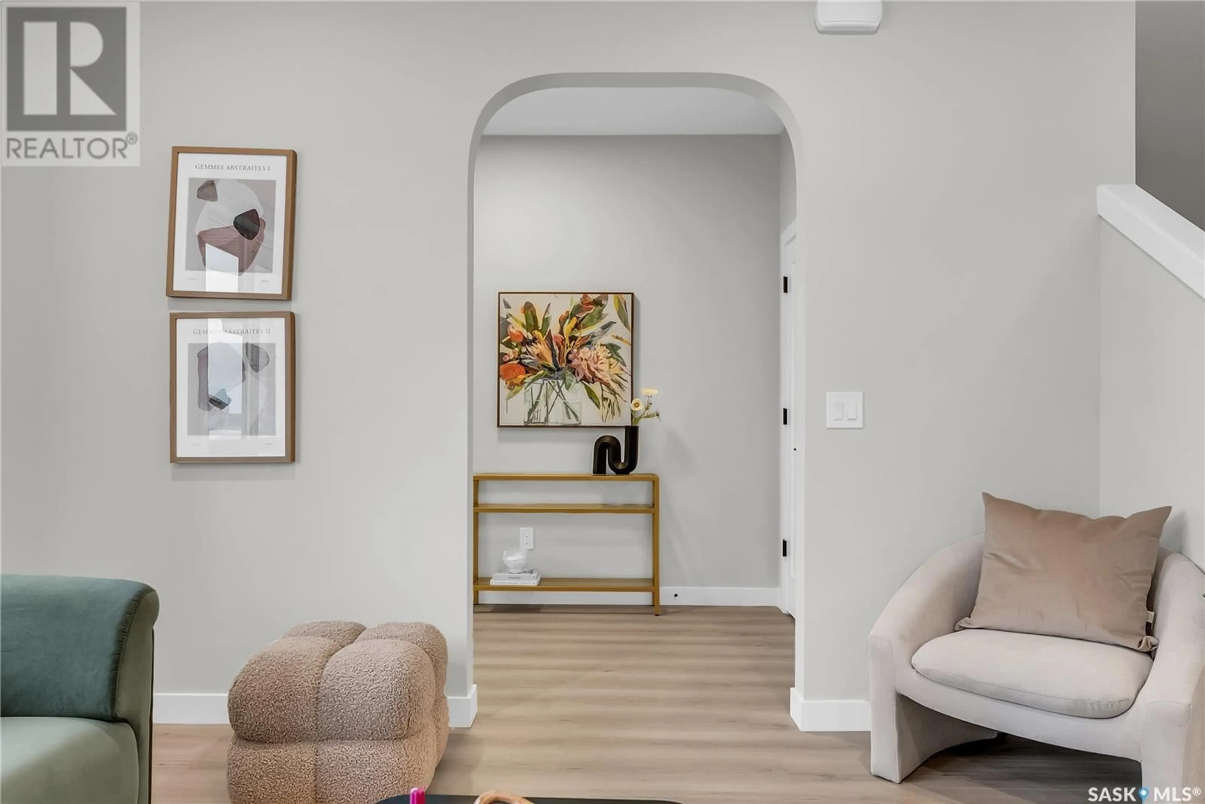 Indoor entryway for 218 LESKIW LANE, Saskatoon Saskatchewan S7V0G5
