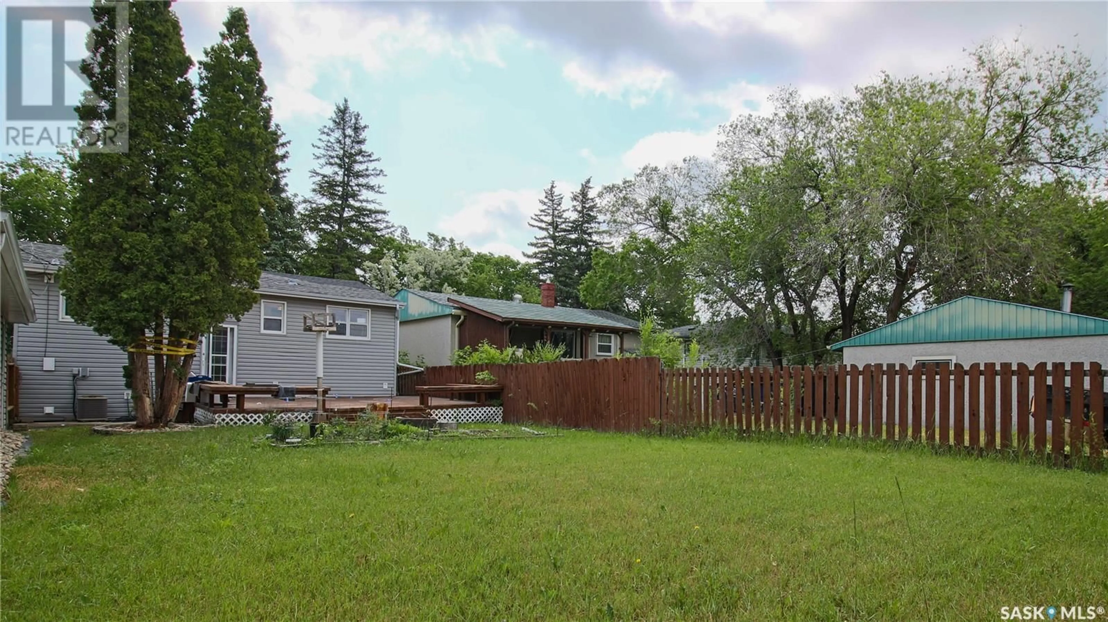 Unknown for 956 ROYAL STREET, Regina Saskatchewan S4T4Z6