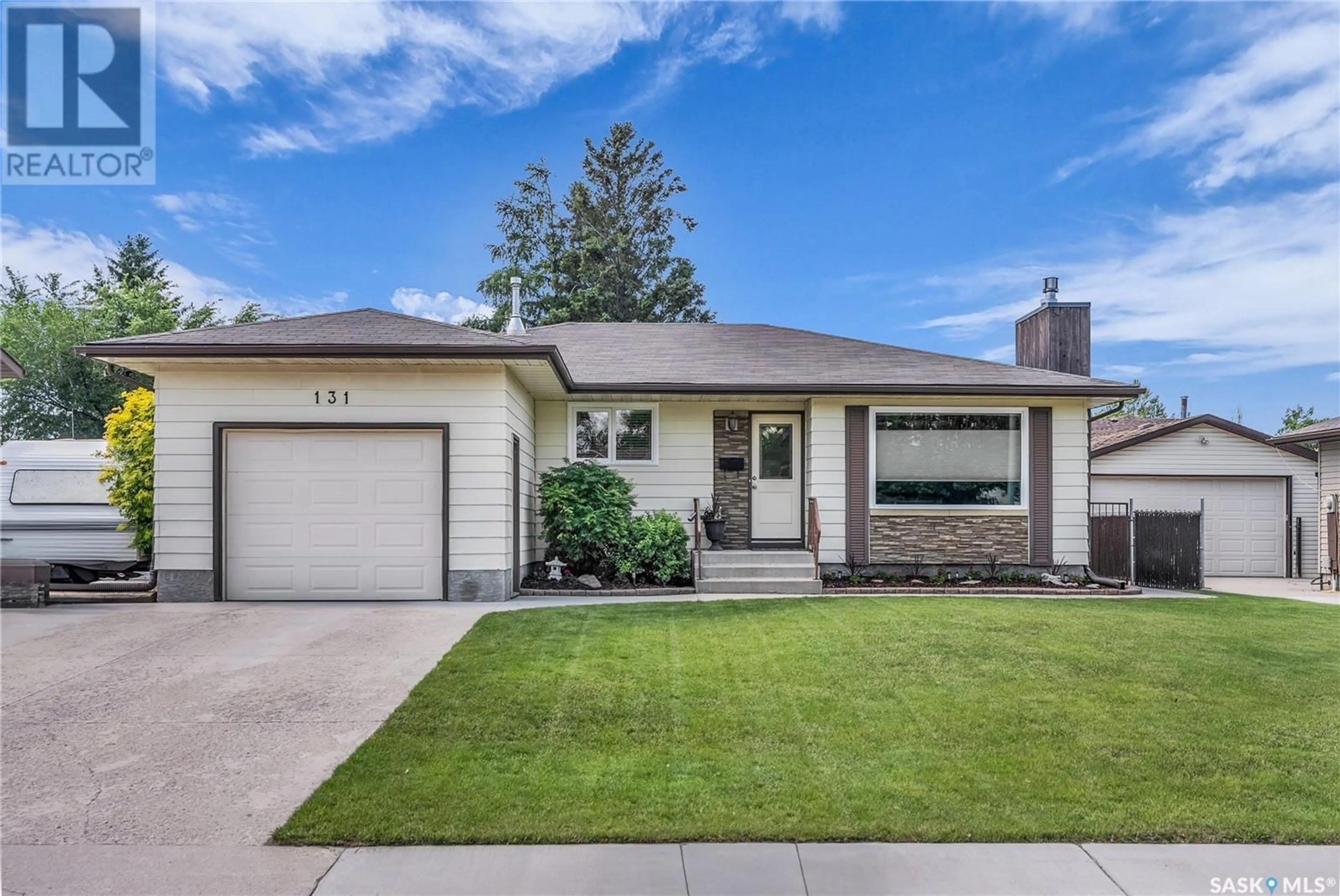 Home with vinyl exterior material, street for 131 DAVID KNIGHT CRESCENT, Saskatoon Saskatchewan S7K5L5