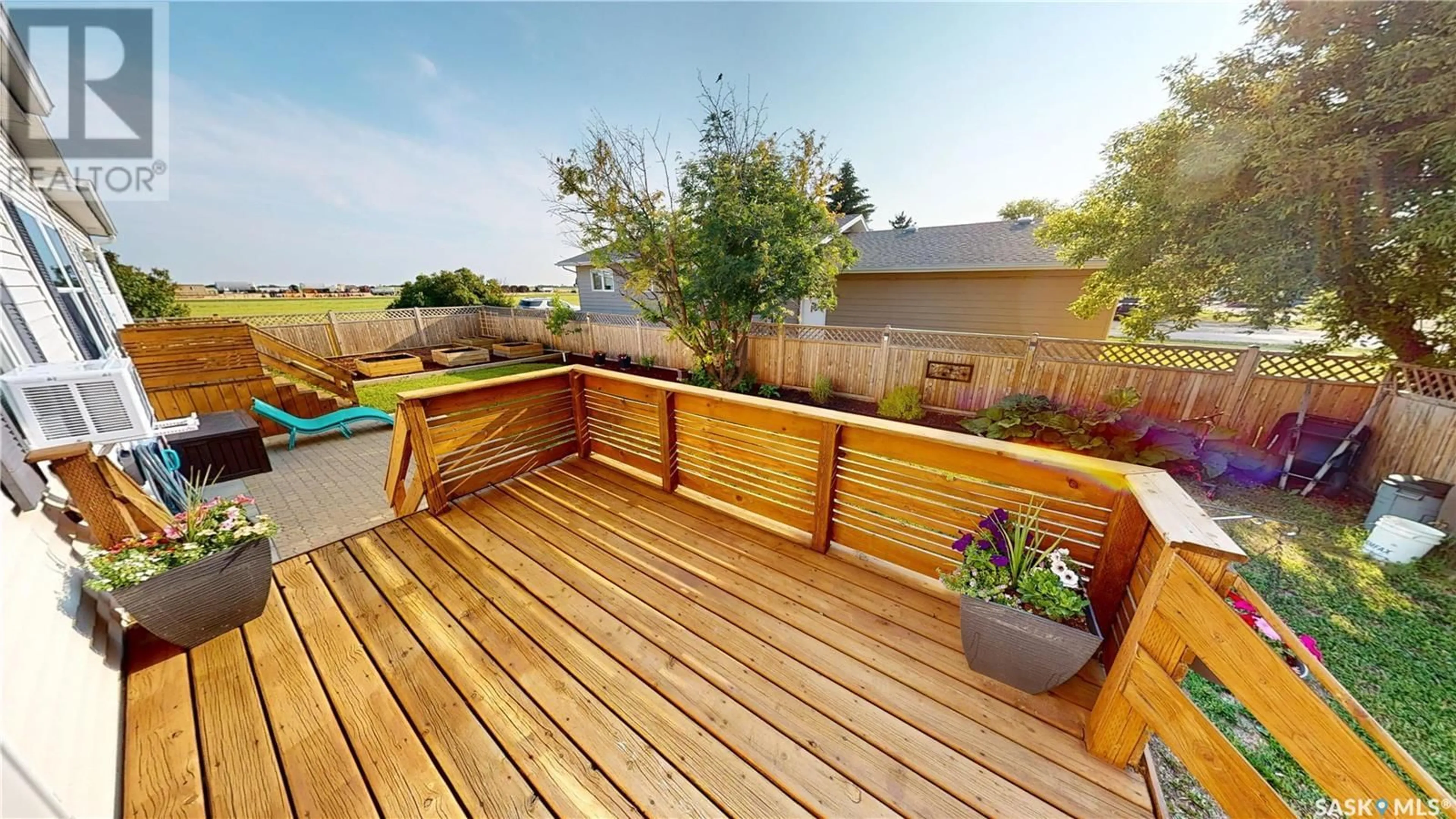 Patio, unknown for 808 RAILWAY AVENUE, Arcola Saskatchewan S0C0G0
