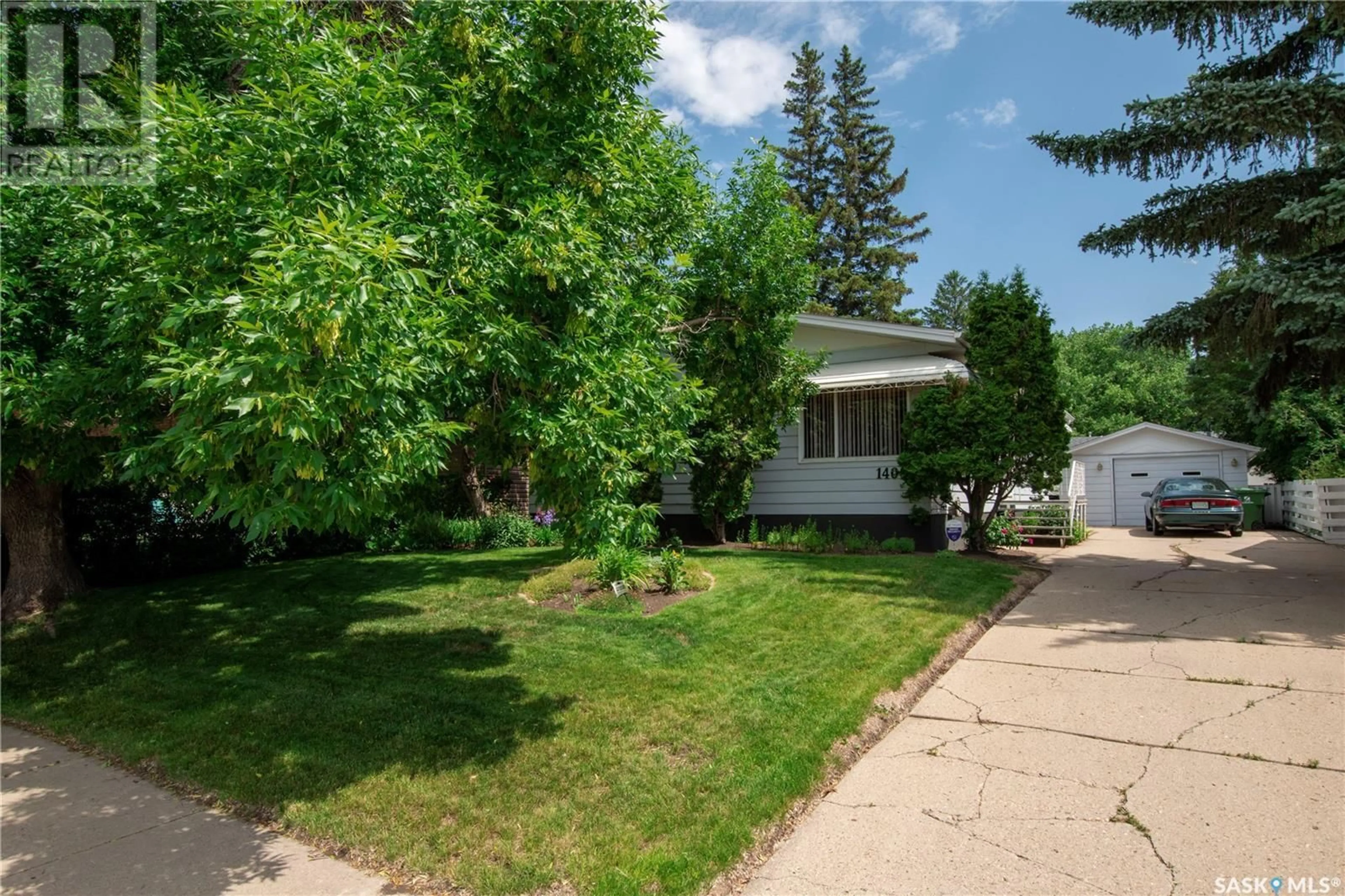 Patio, street for 1406 MCNAUGHTON AVENUE, Saskatoon Saskatchewan S7M3X8