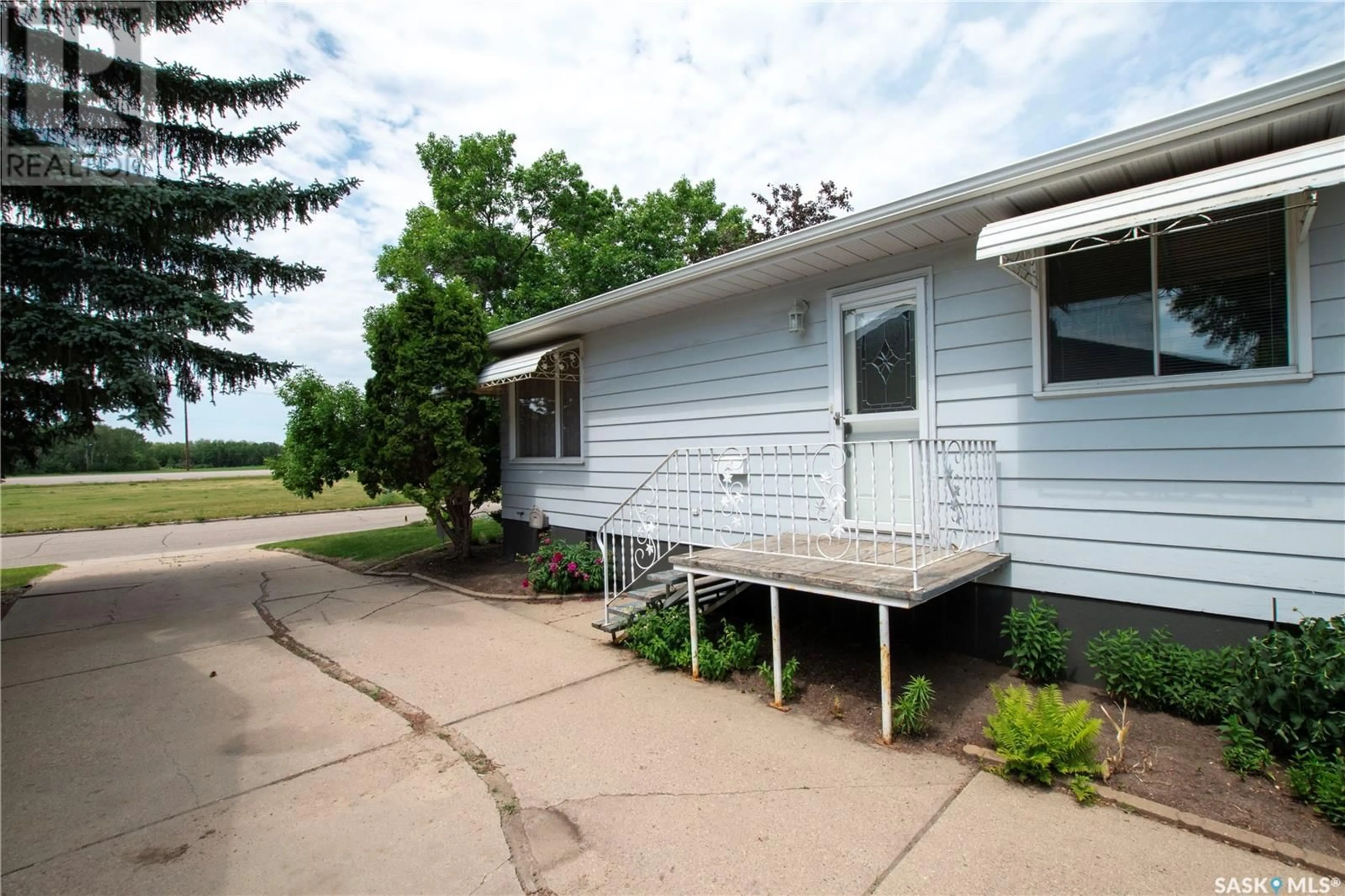 Unknown for 1406 MCNAUGHTON AVENUE, Saskatoon Saskatchewan S7M3X8