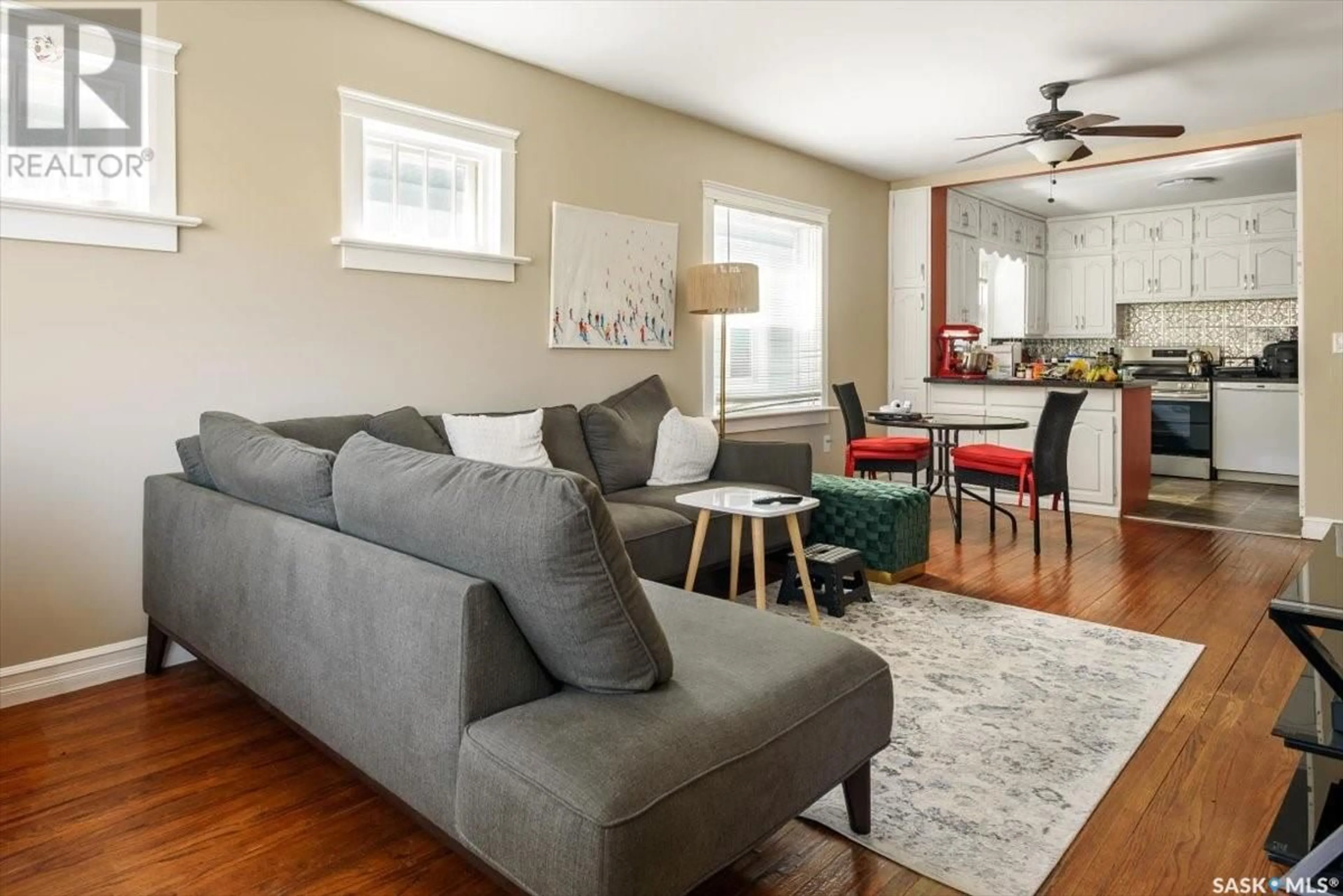 Living room with furniture, unknown for 2074 QUEBEC STREET, Regina Saskatchewan S4P1J9
