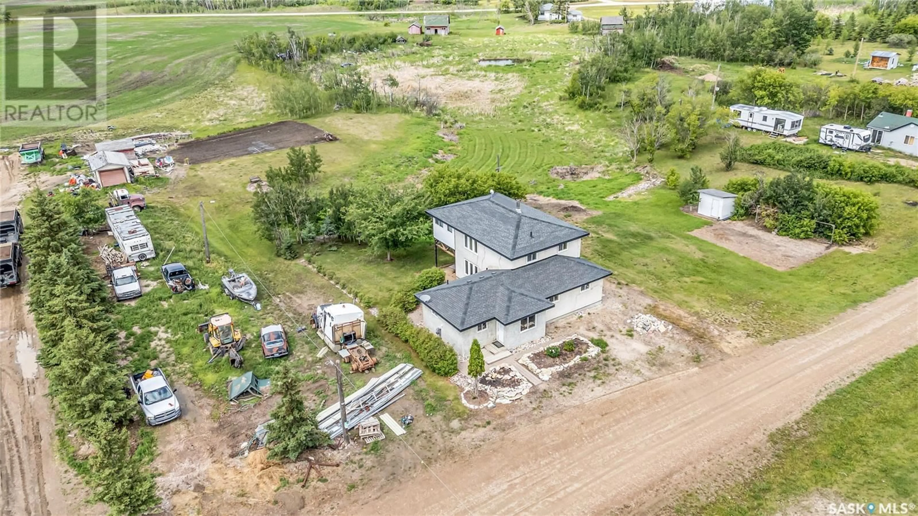 A pic from outside/outdoor area/front of a property/back of a property/a pic from drone, building for 120 POPLAR AVENUE, Alvena Saskatchewan S0K0E0
