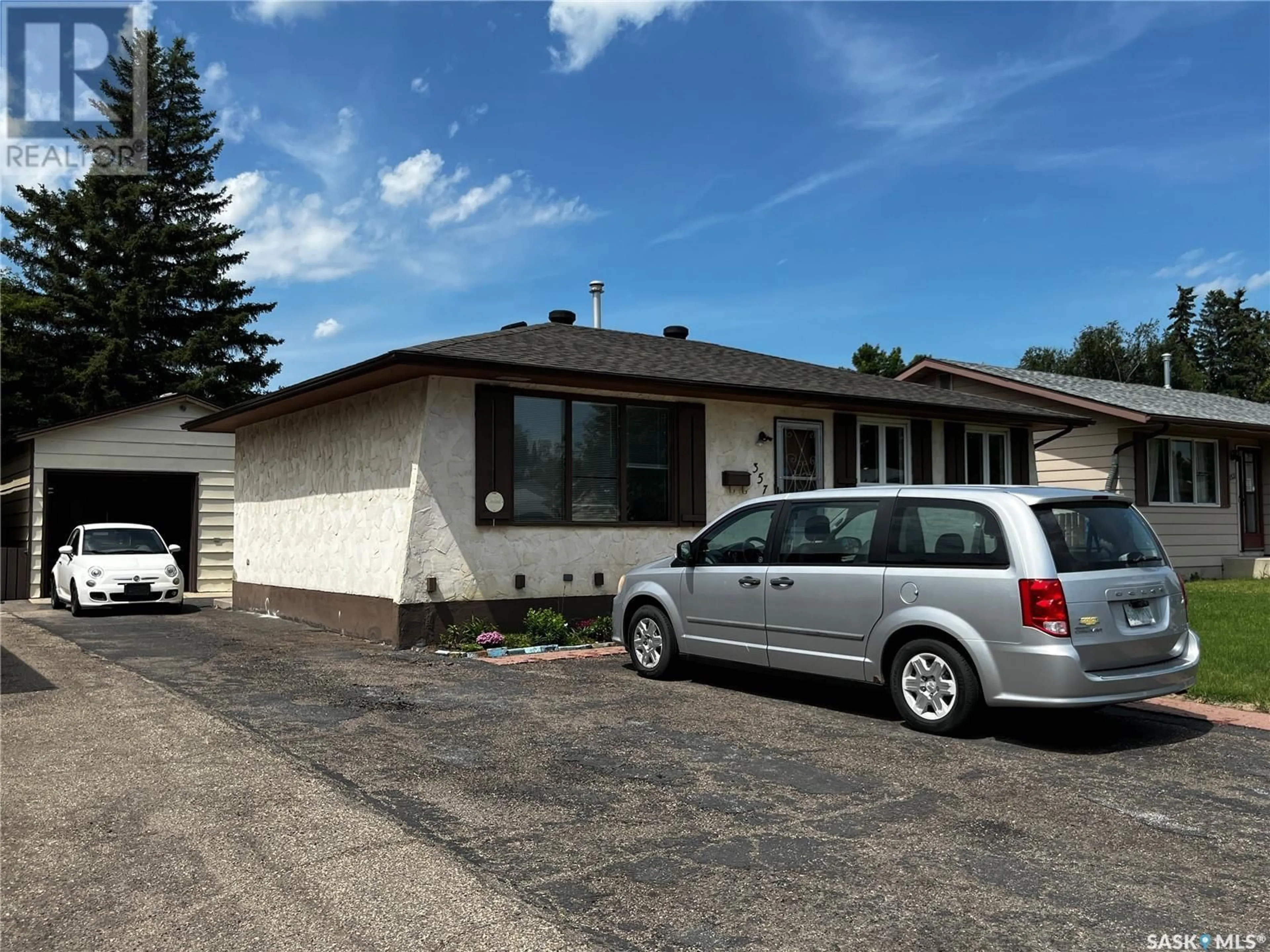 Home with vinyl exterior material, street for 357 APPLEBY CRESCENT, Saskatoon Saskatchewan S7M4N5
