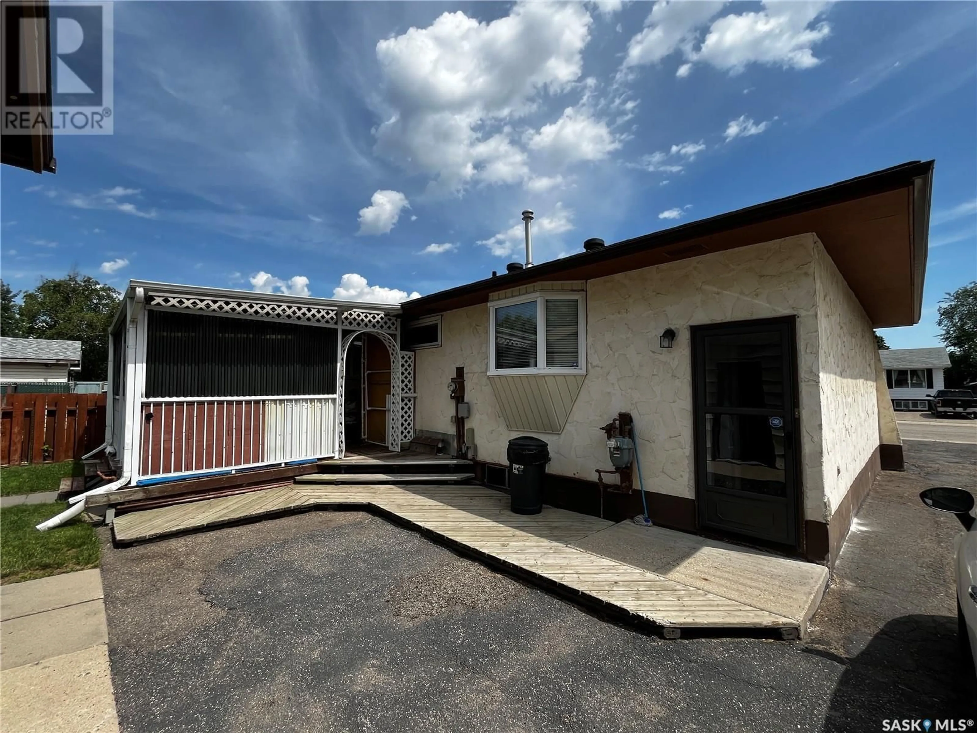 Unknown for 357 APPLEBY CRESCENT, Saskatoon Saskatchewan S7M4N5